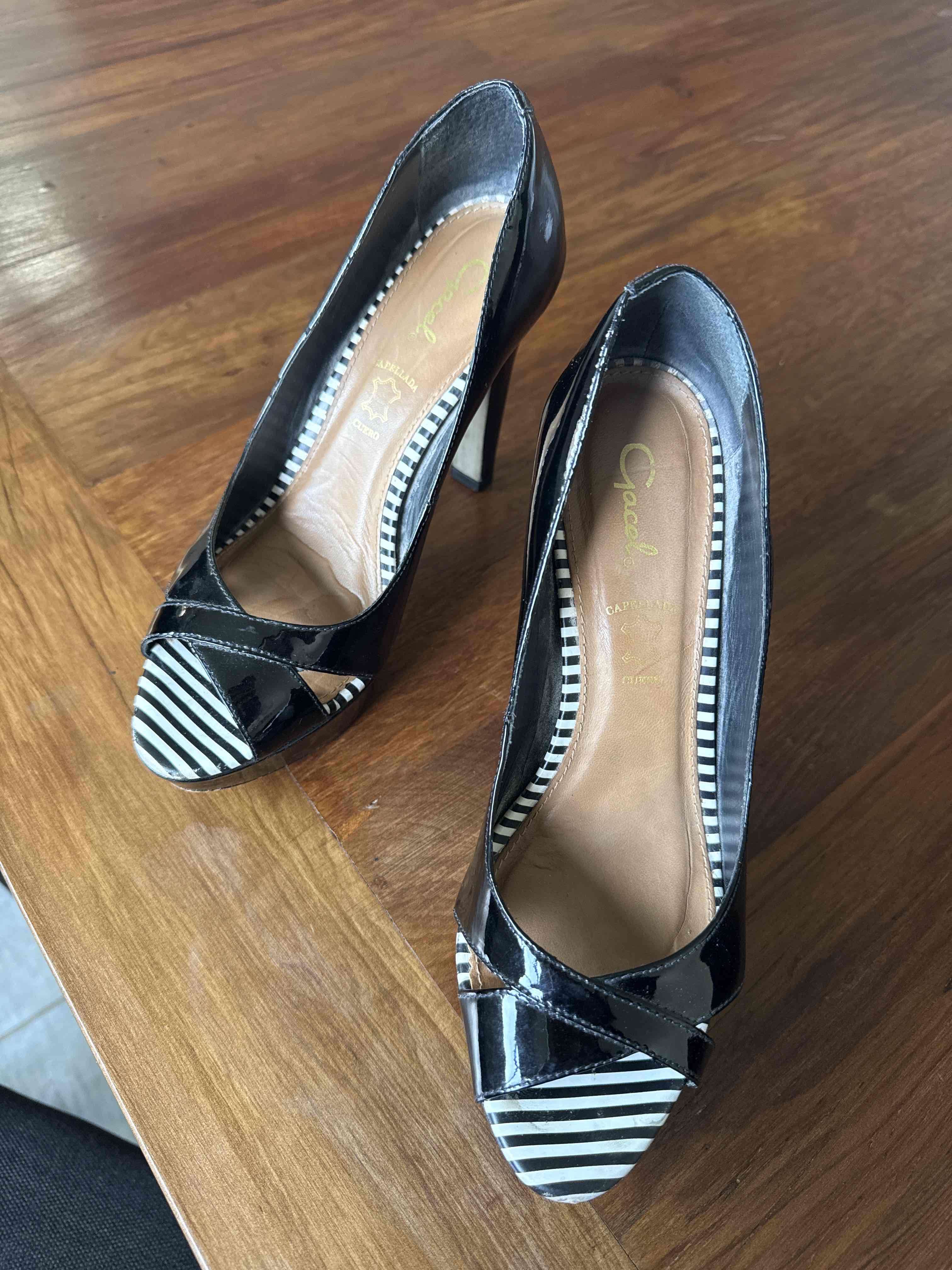 Zapatos Gacel taco alto charol negro - miniatura 2