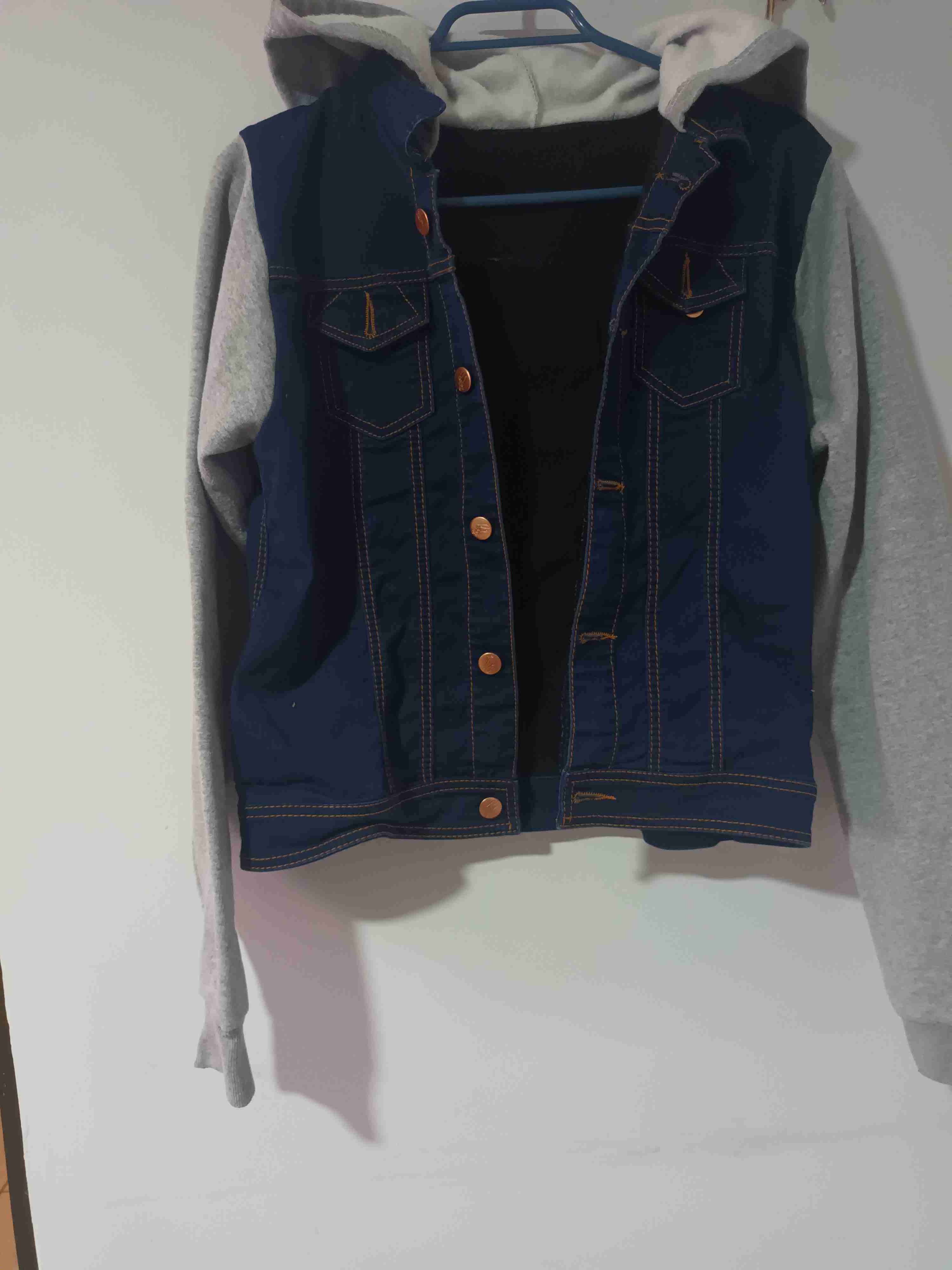 Chaqueta con capucha gris y azul - miniatura 1
