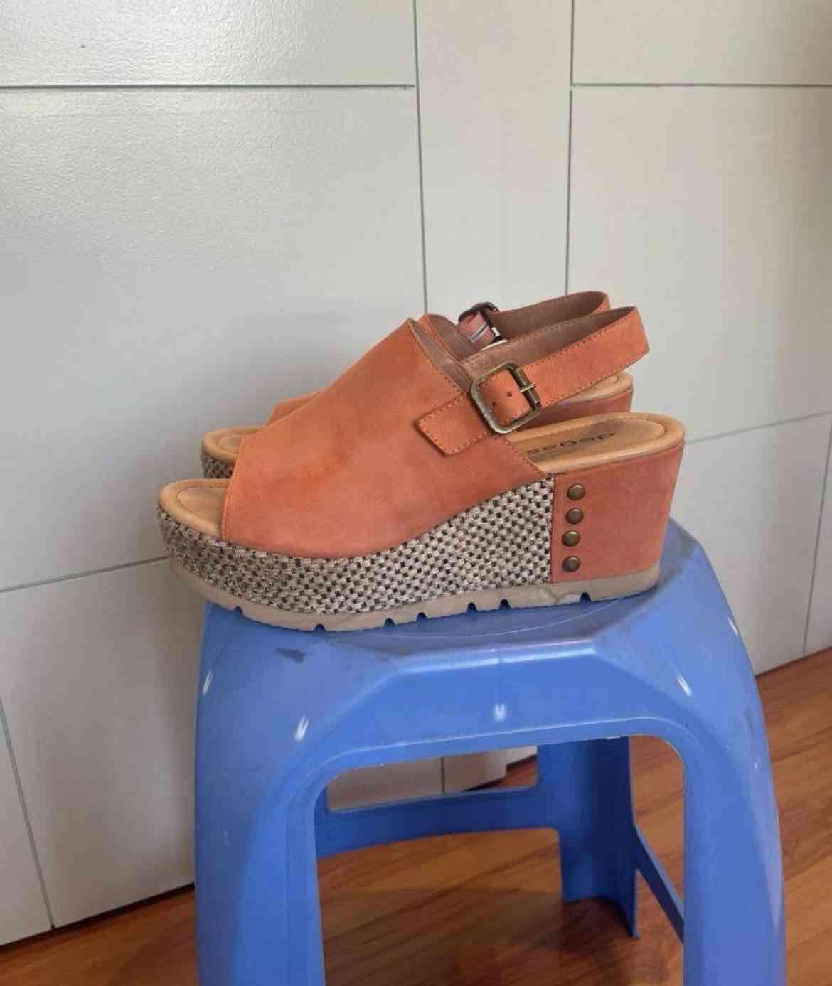 Sandalias de plataforma naranjas - miniatura 1