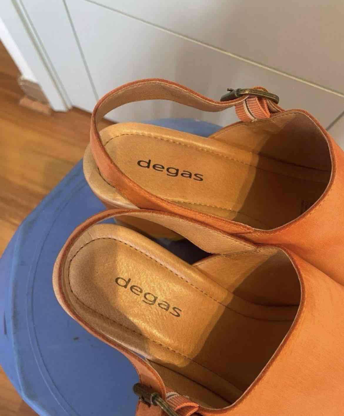 Sandalias de plataforma naranjas - miniatura 2