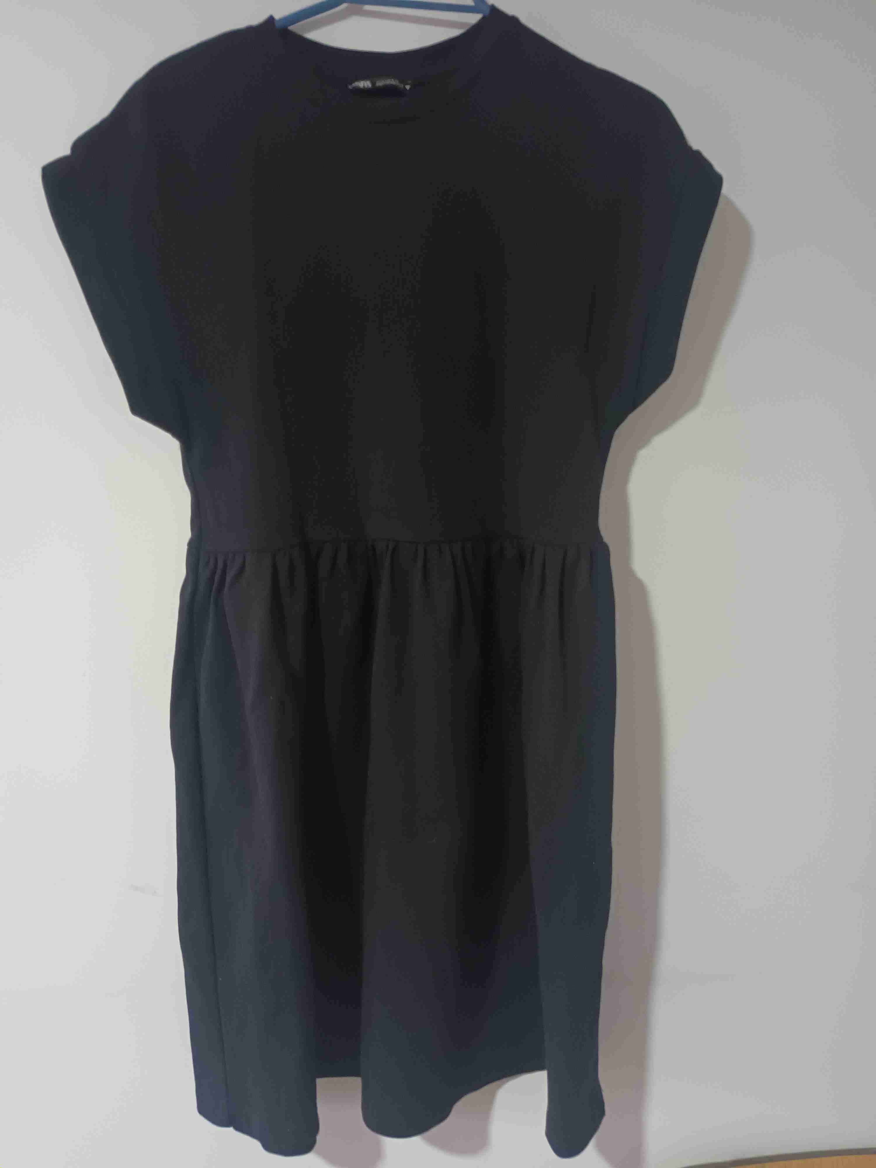 Vestido negro casual - miniatura 1