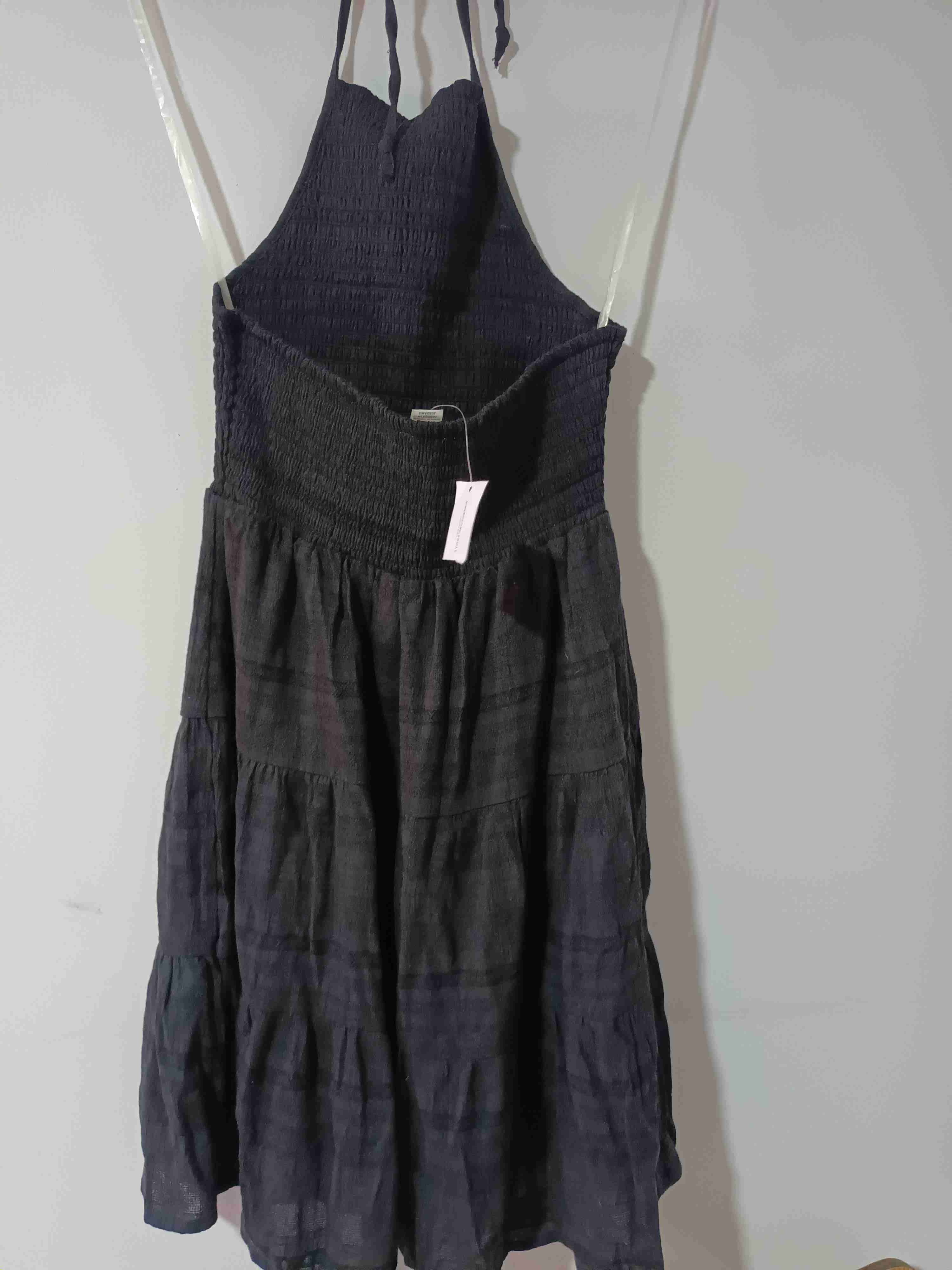 Vestido negro suelto - miniatura 6