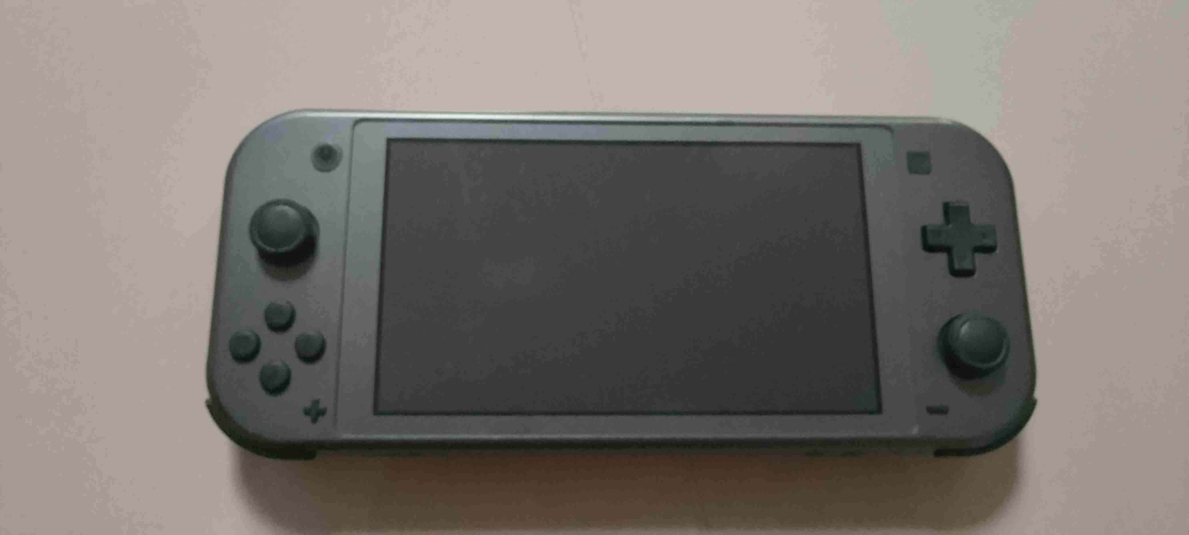 Consola Nintendo switch lite edición Pokemón - miniatura 1