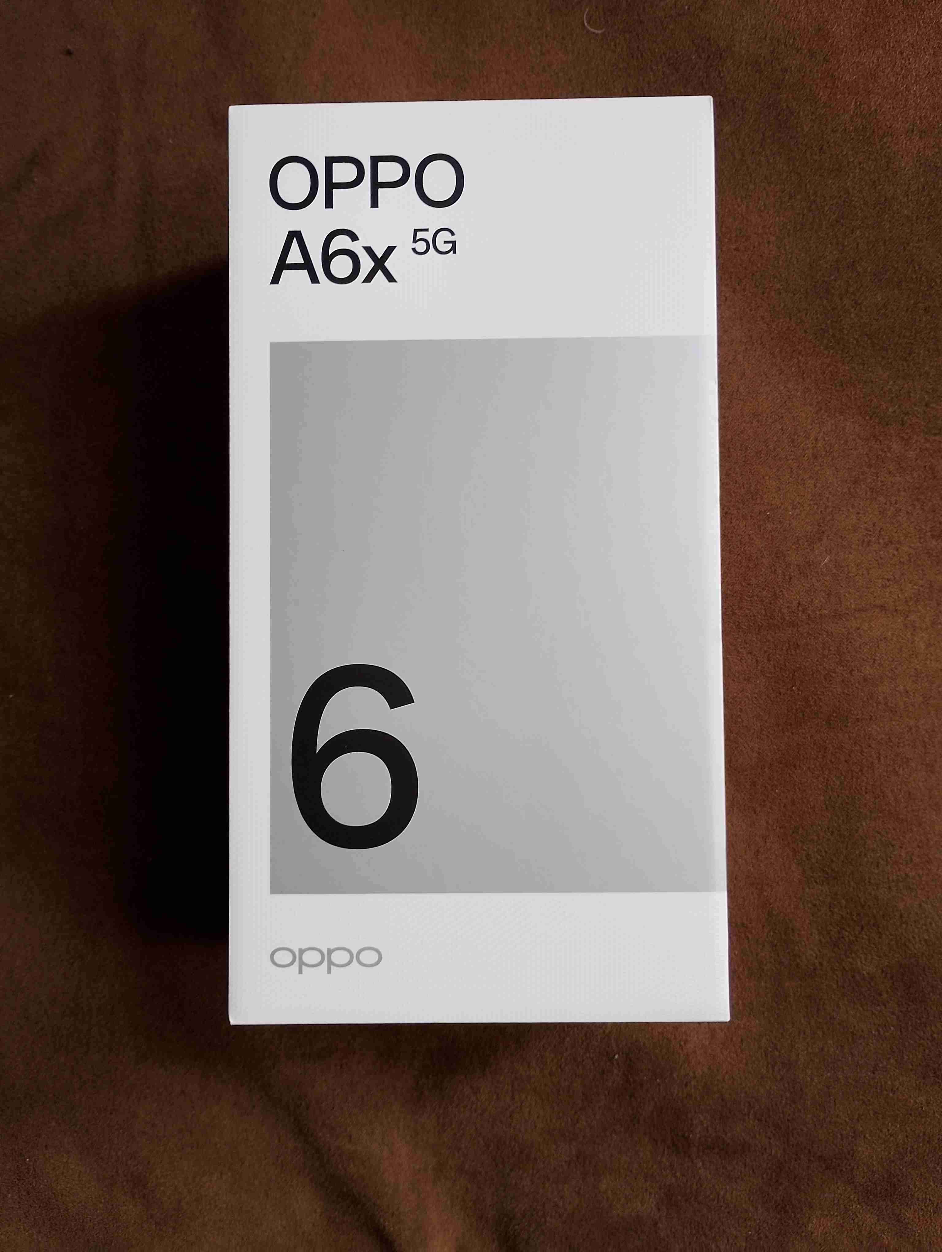 Teléfono OPPO A6x 5G nuevo