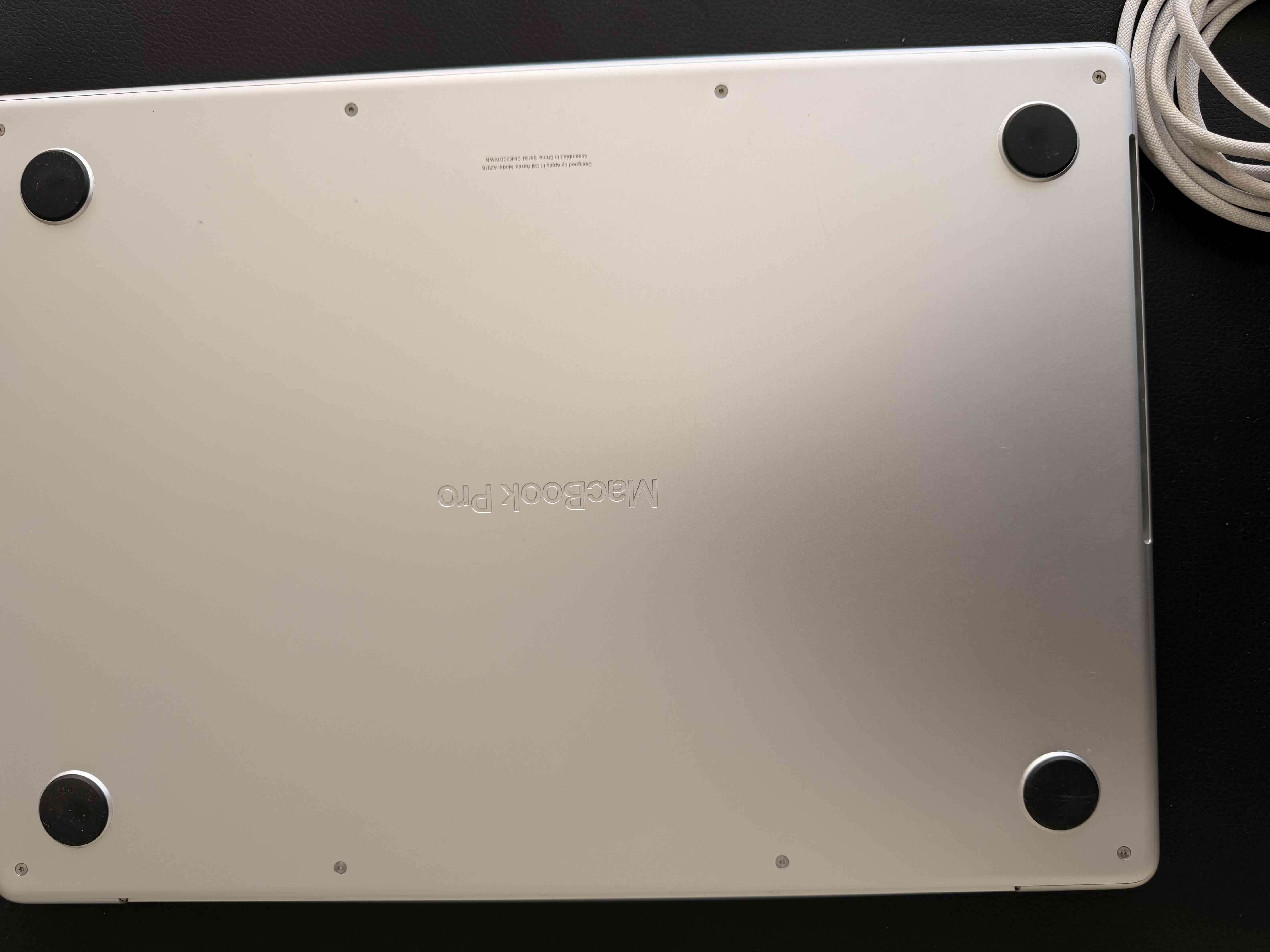 Macbook pro M3 14” para REPUESTO - miniatura 3