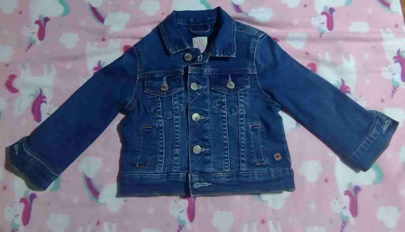 Chaqueta de mezclilla azul infantil talla 18M