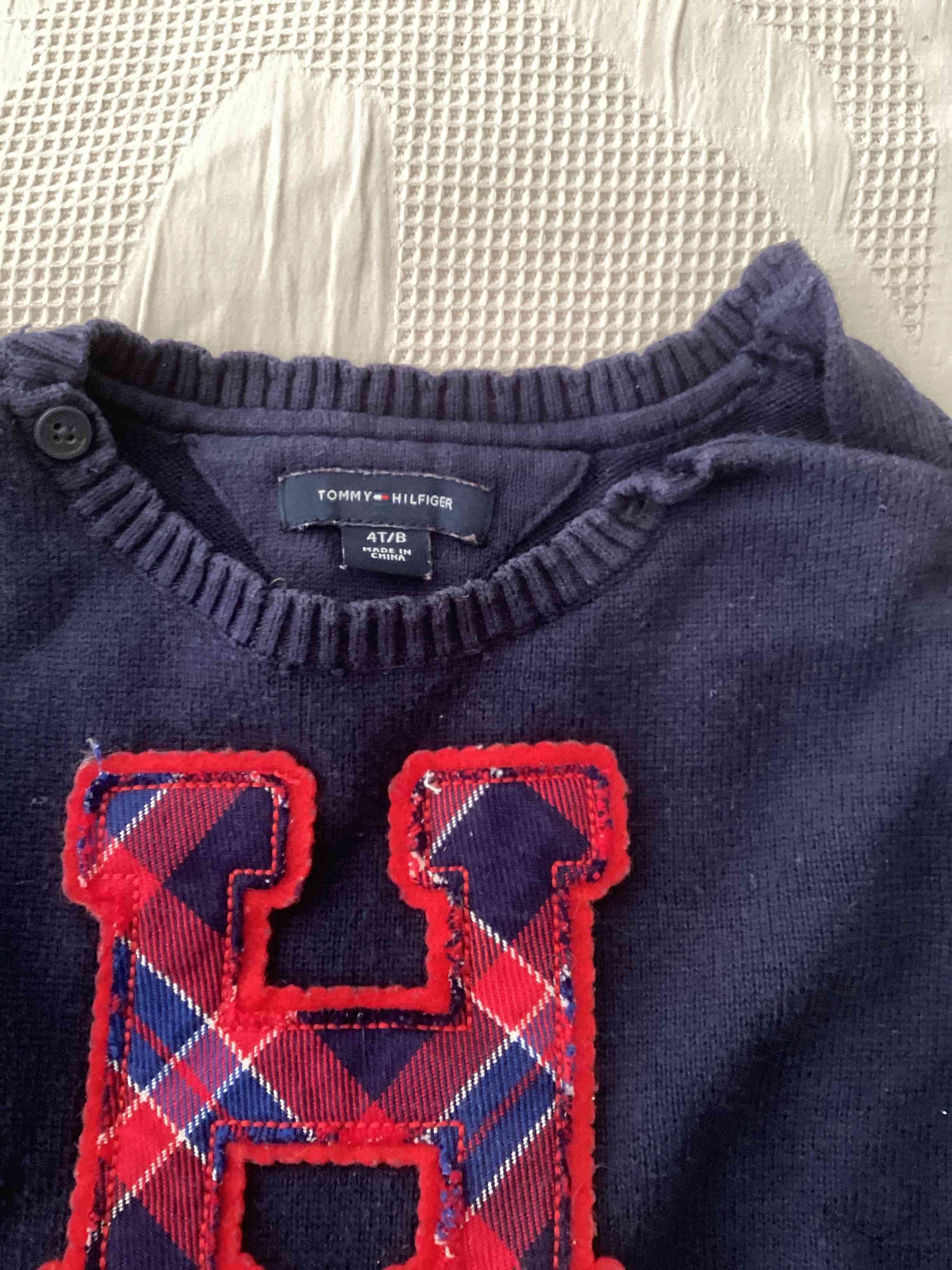 Suéter azul niña Tommy Hilfiger talla 4 - miniatura 2