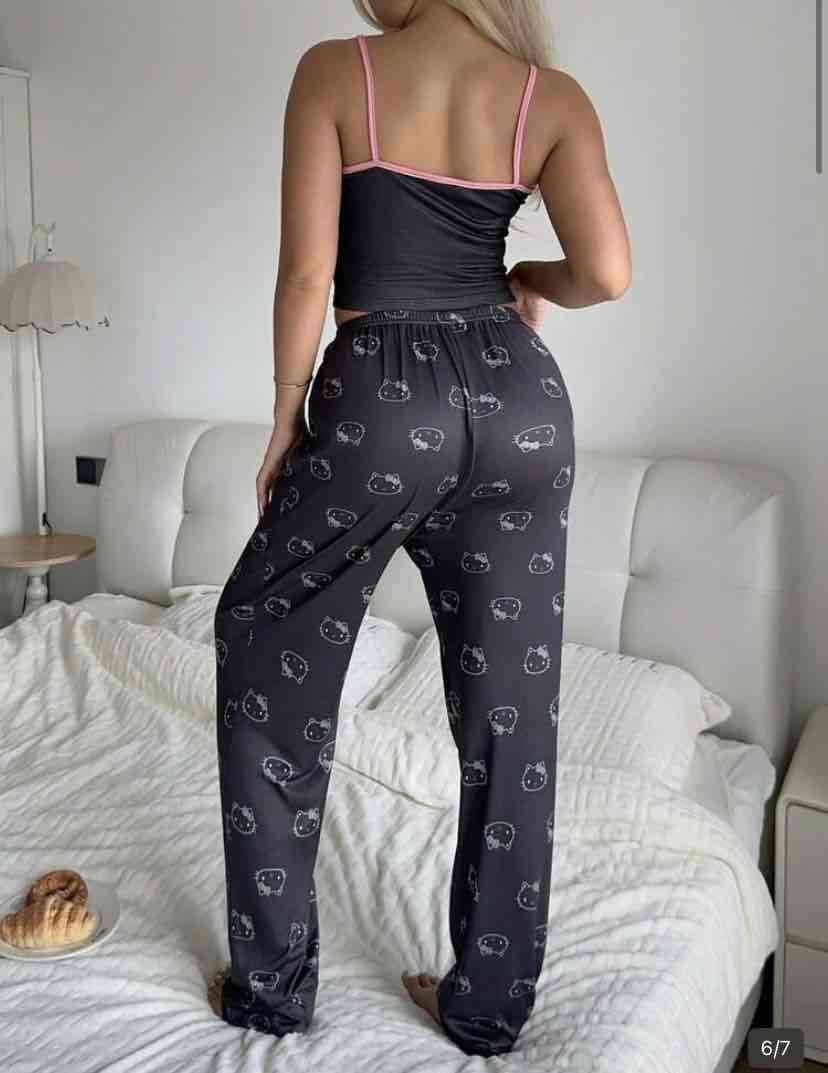 Pijama negro Hello Kitty - miniatura 3