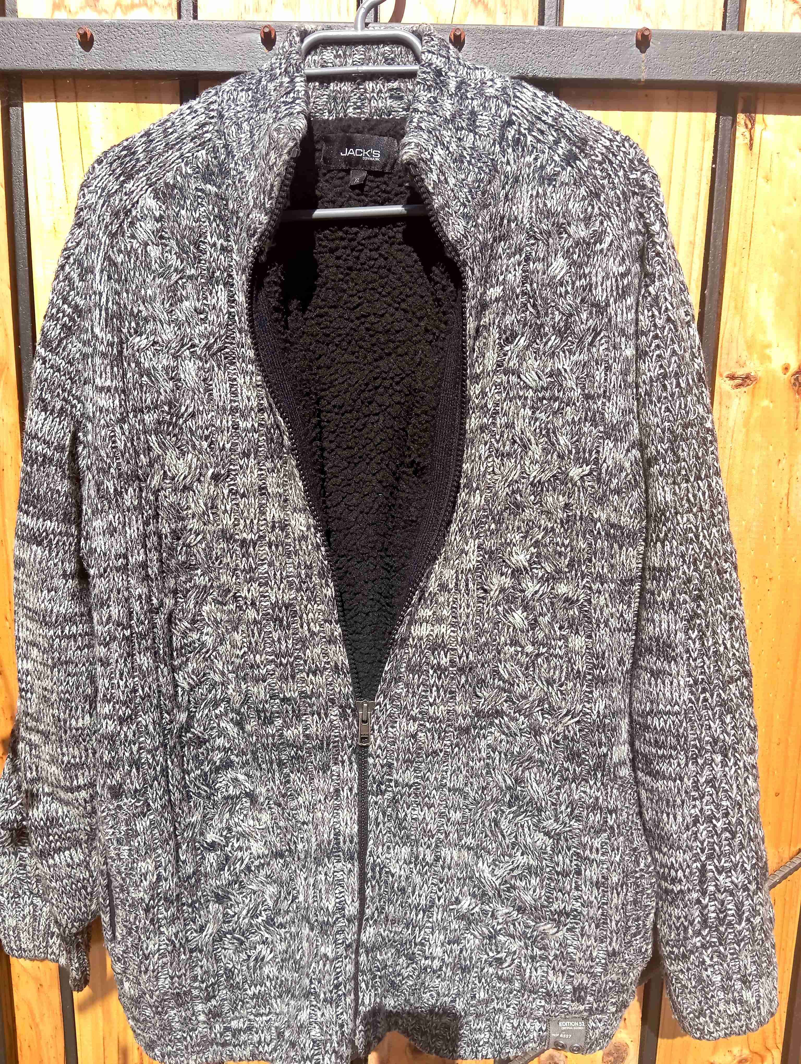 Chompa de lana gris jaspeada - miniatura 1