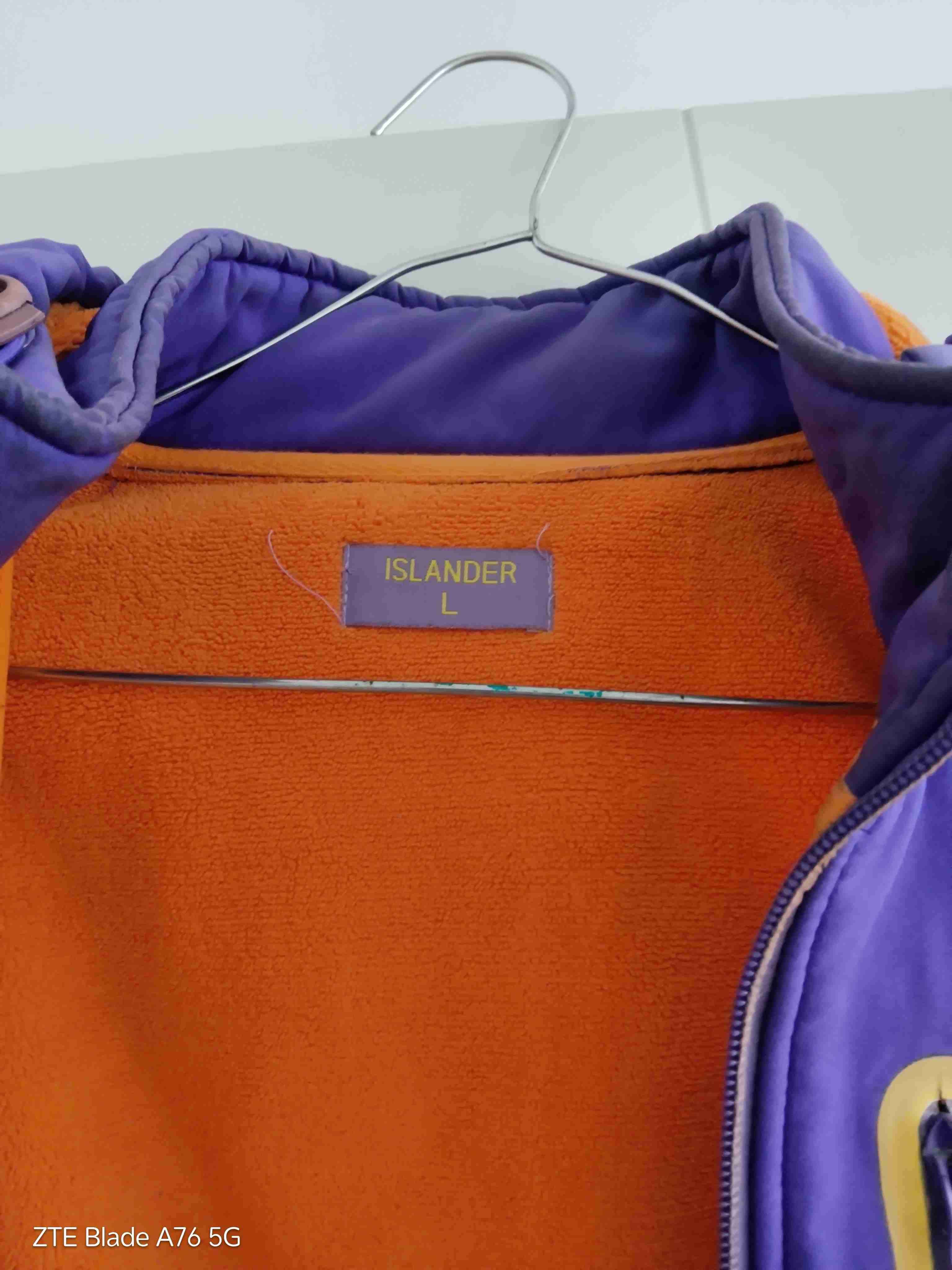 Chaqueta morada impermeable - miniatura 3