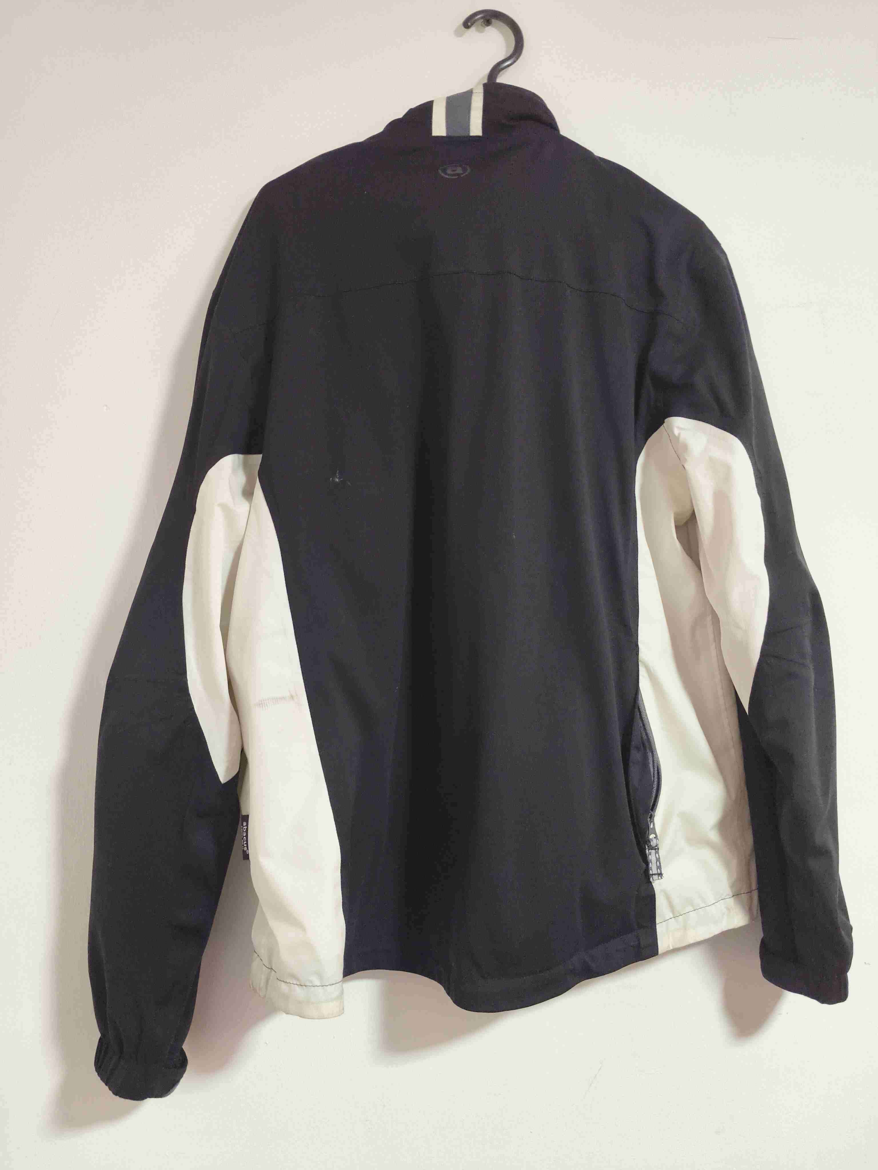 Chaqueta negra con logos - miniatura 2