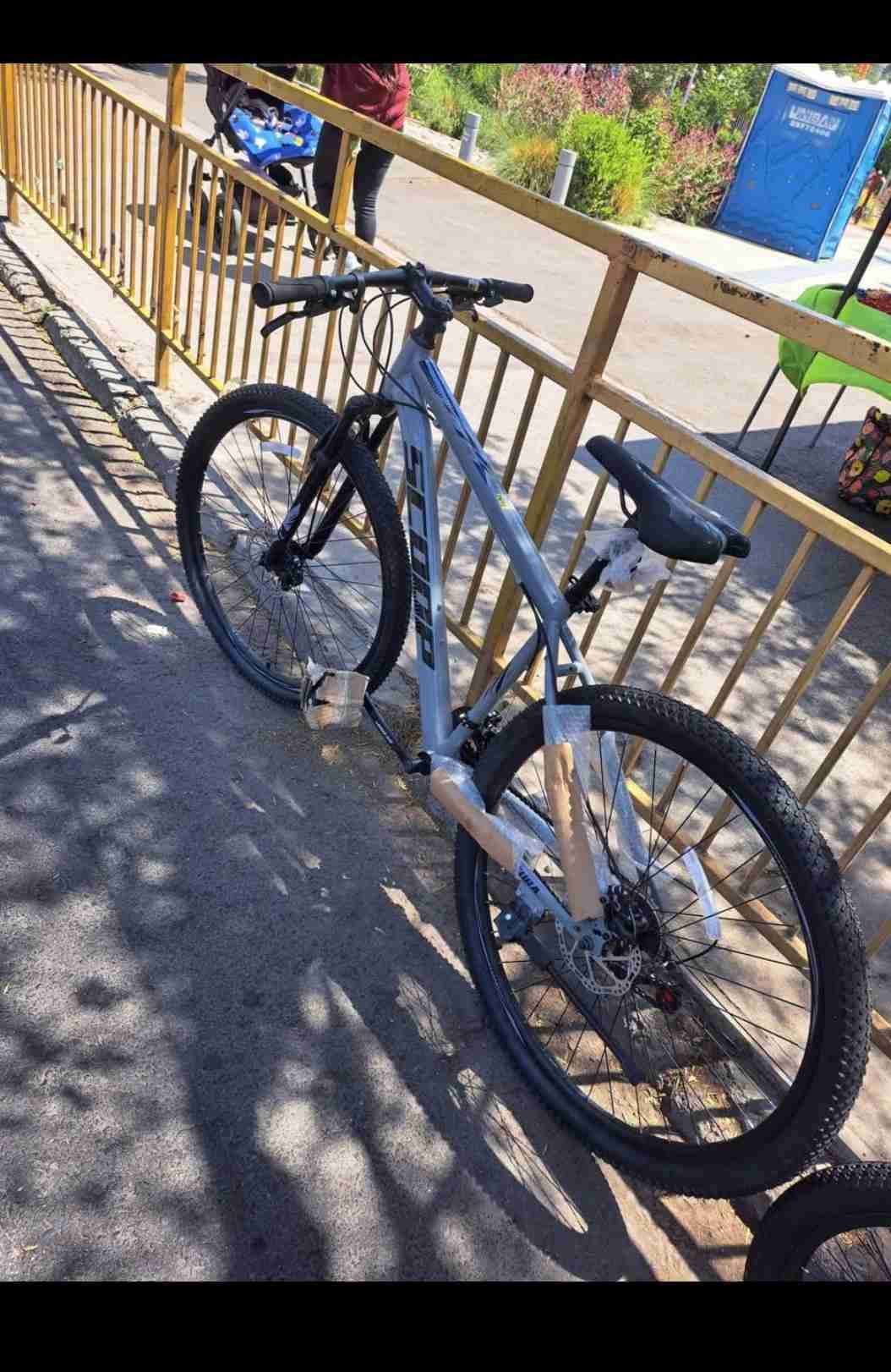 Bicicleta todo terreno gris scoop - miniatura 5