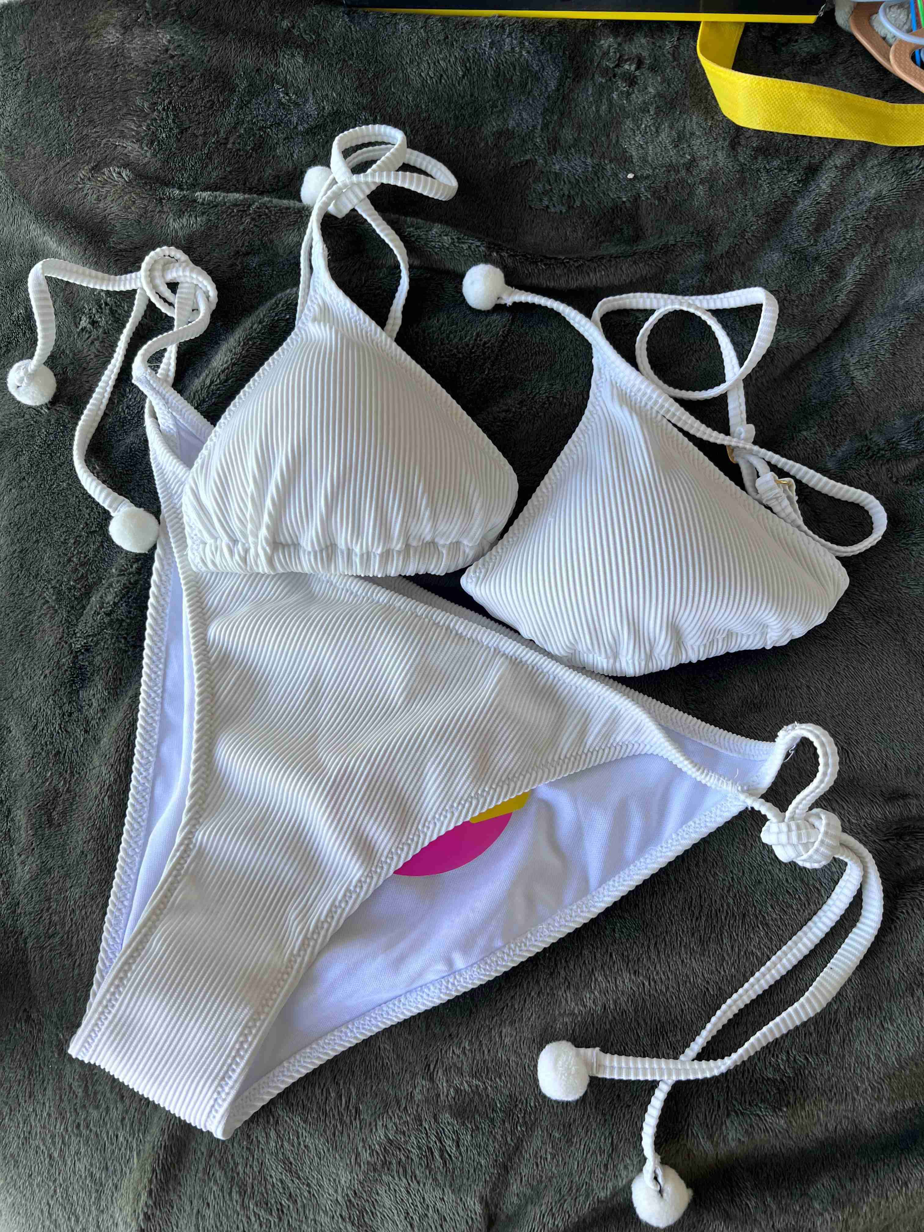 Bikini blanco de tirantes - miniatura 1