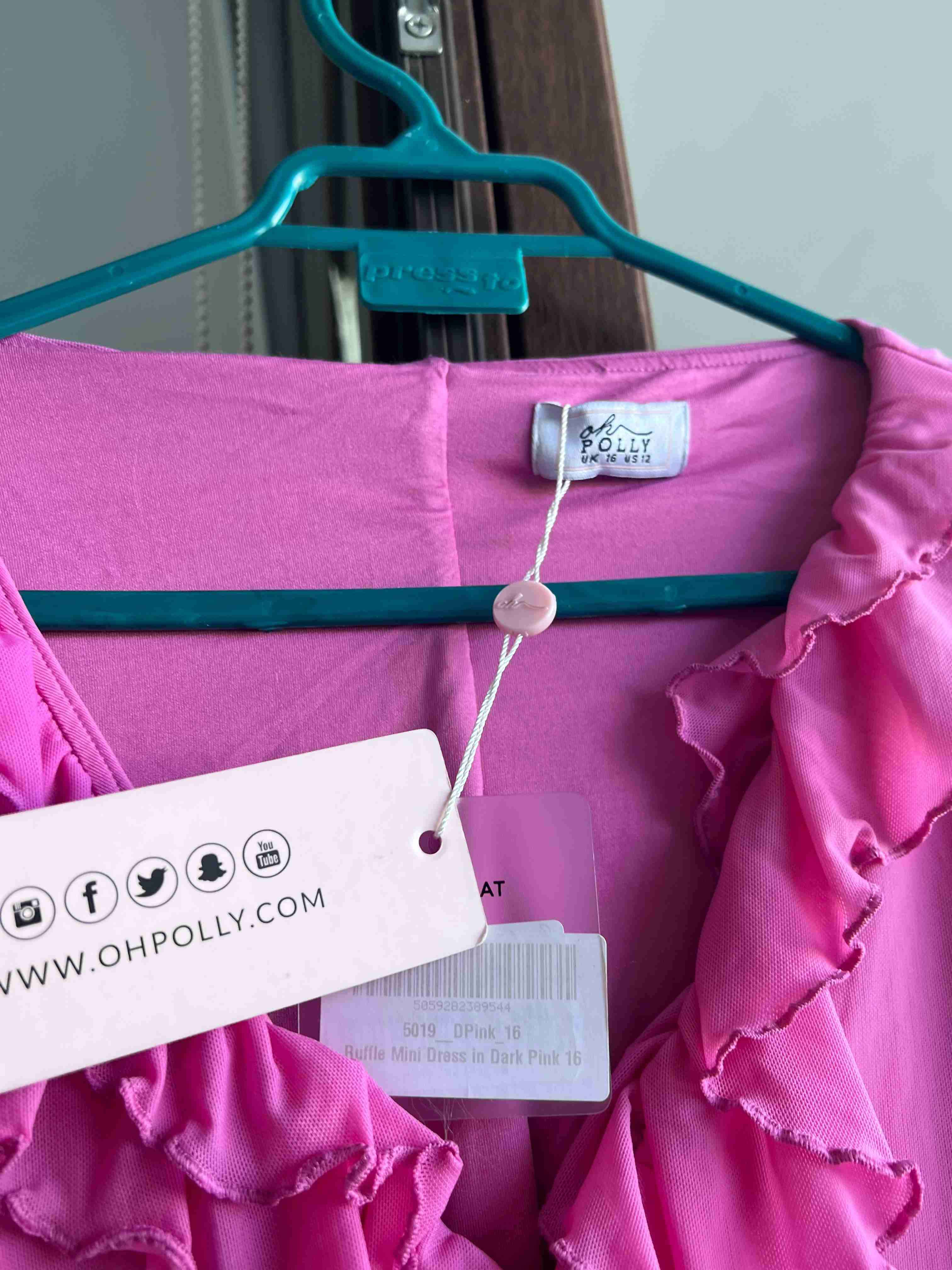 Vestido rosa fruncido con volantes - miniatura 6