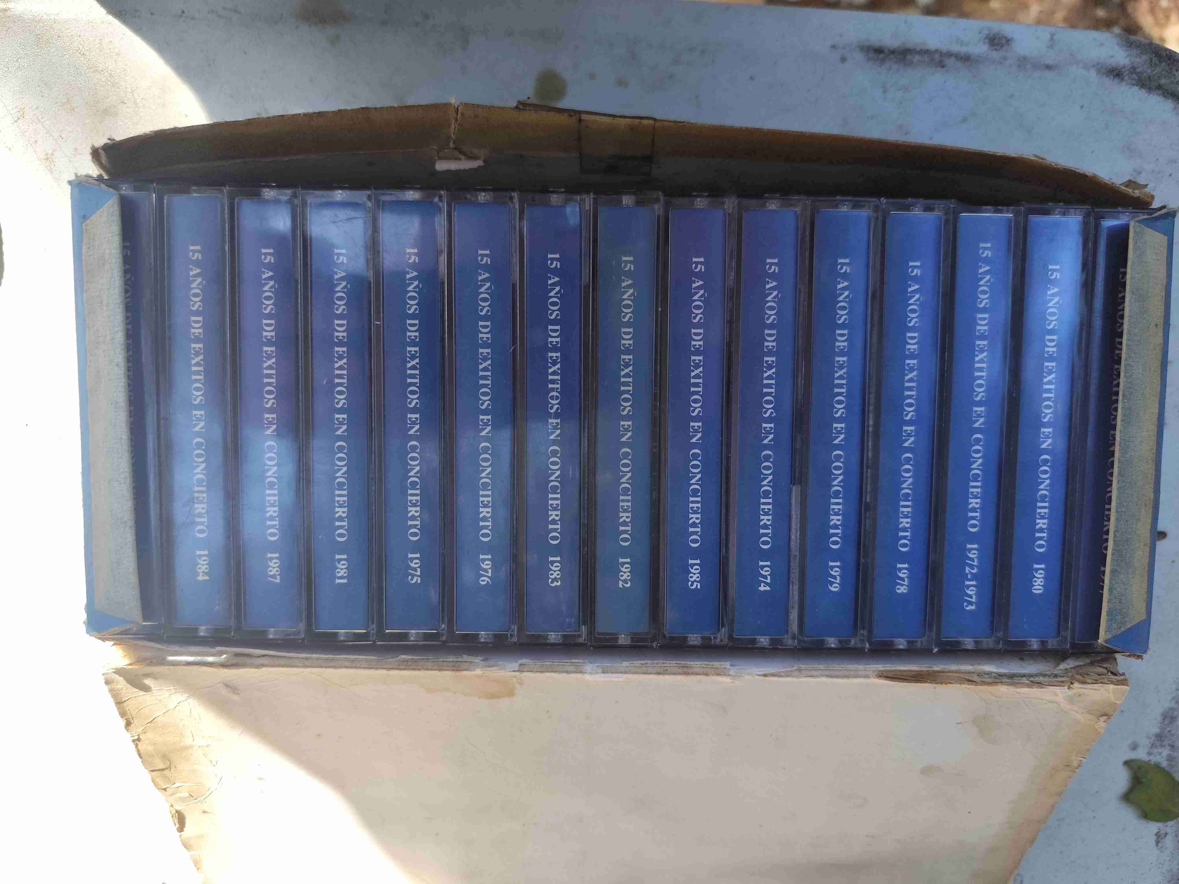 Caja retro Concierto de Exitos - miniatura 2