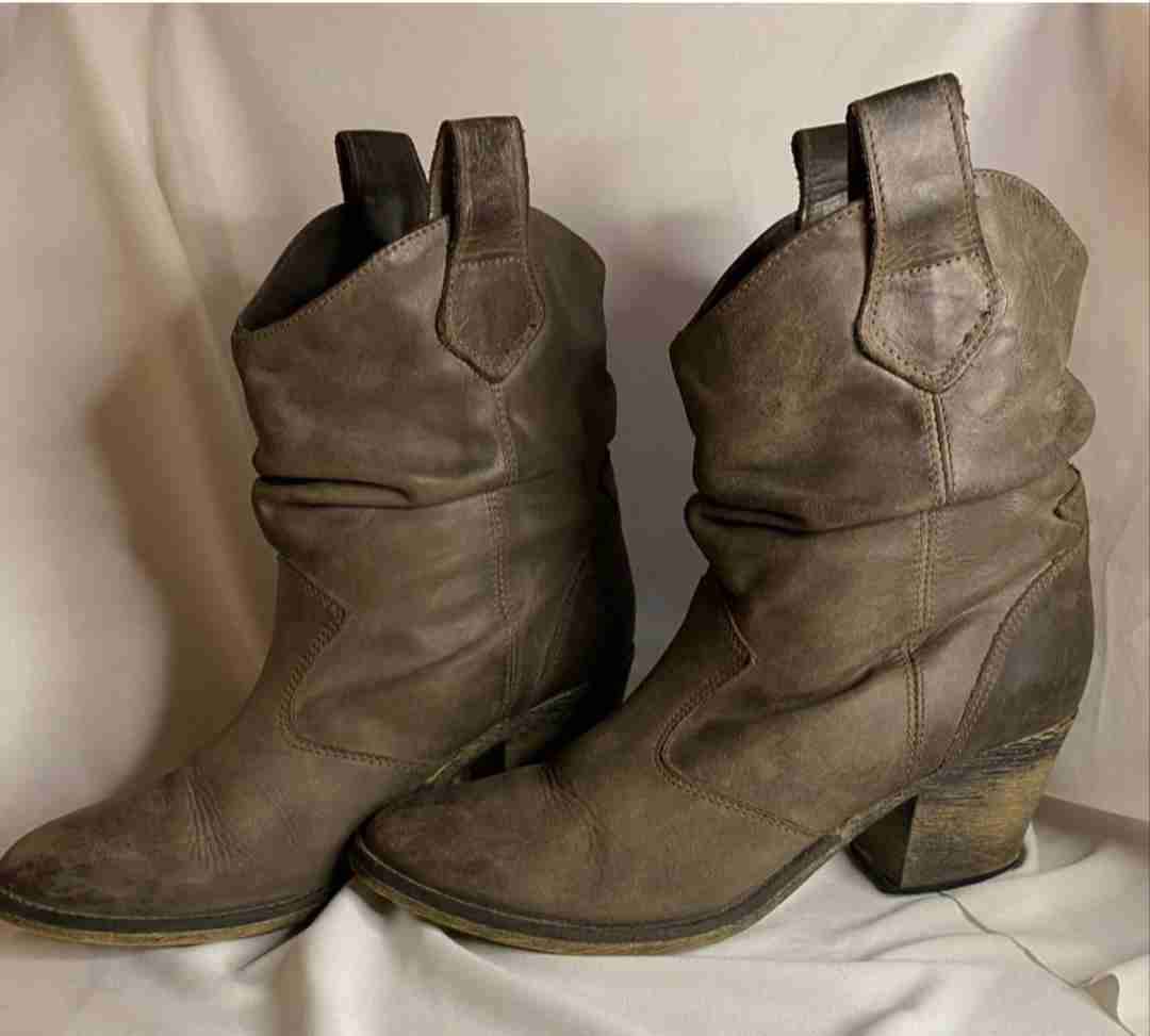 Botas vaqueras marrones