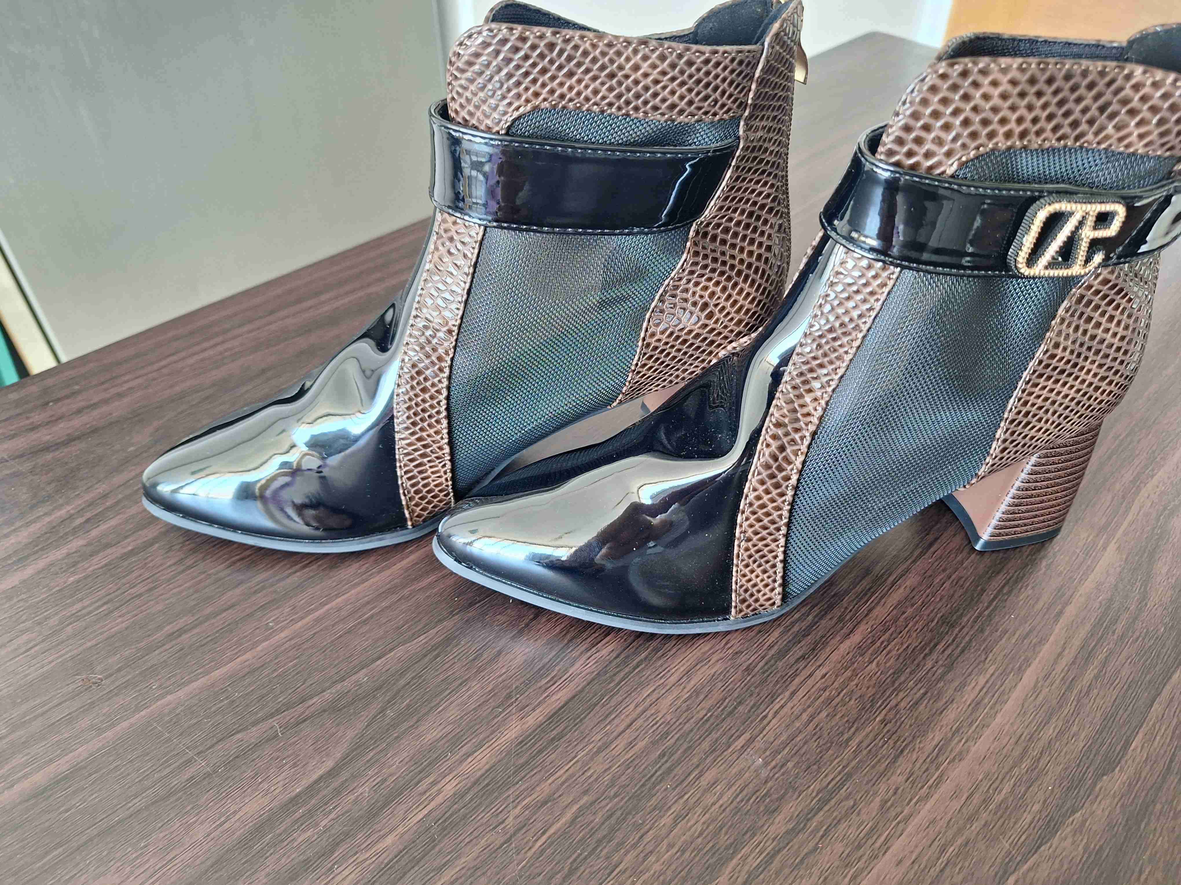 Botines marrones de charol y cuero - miniatura 3