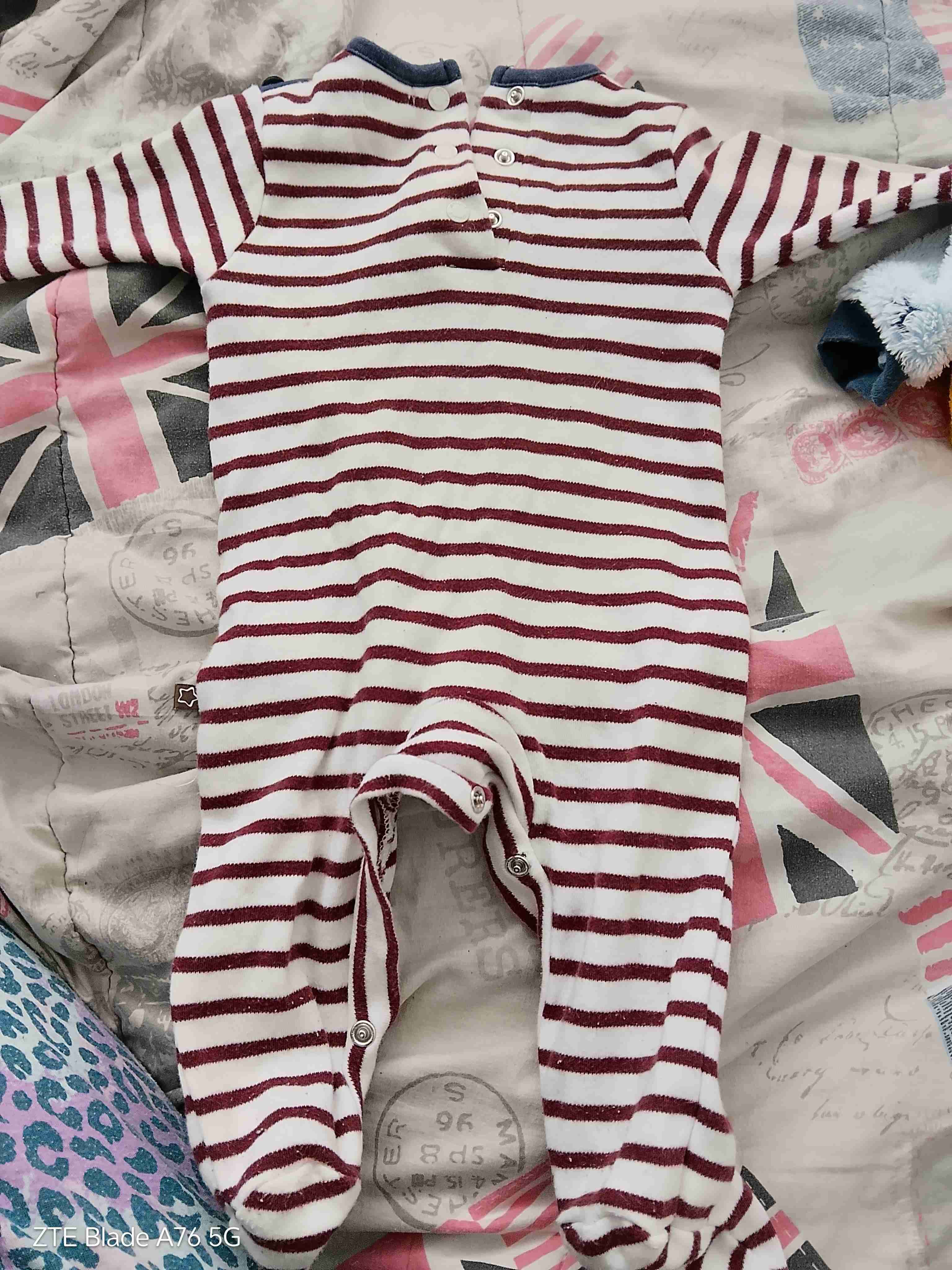 Enterito de bebé a rayas - miniatura 3