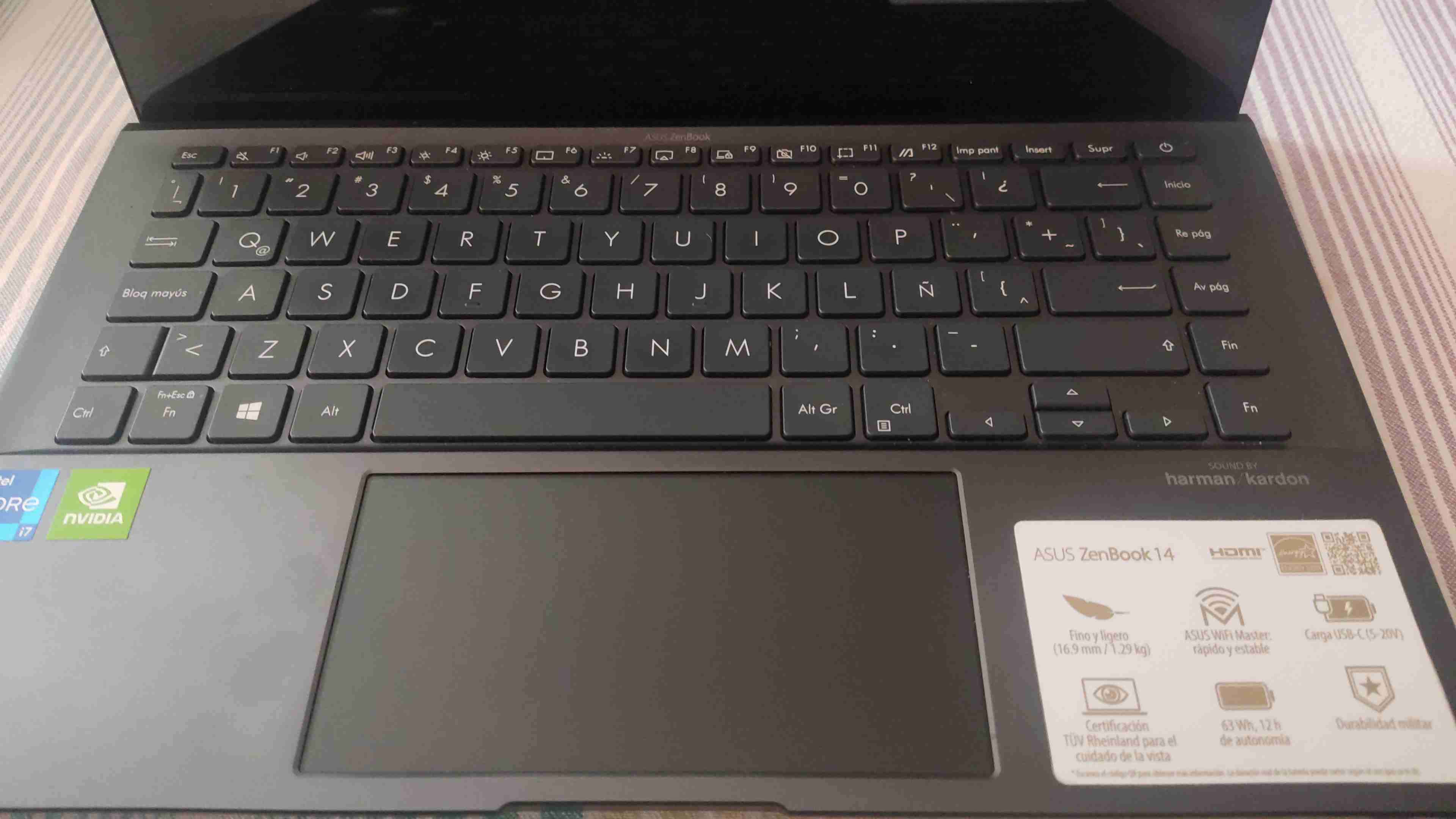 Asus Zenbook UX435E + Mochila Mennt - miniatura 2
