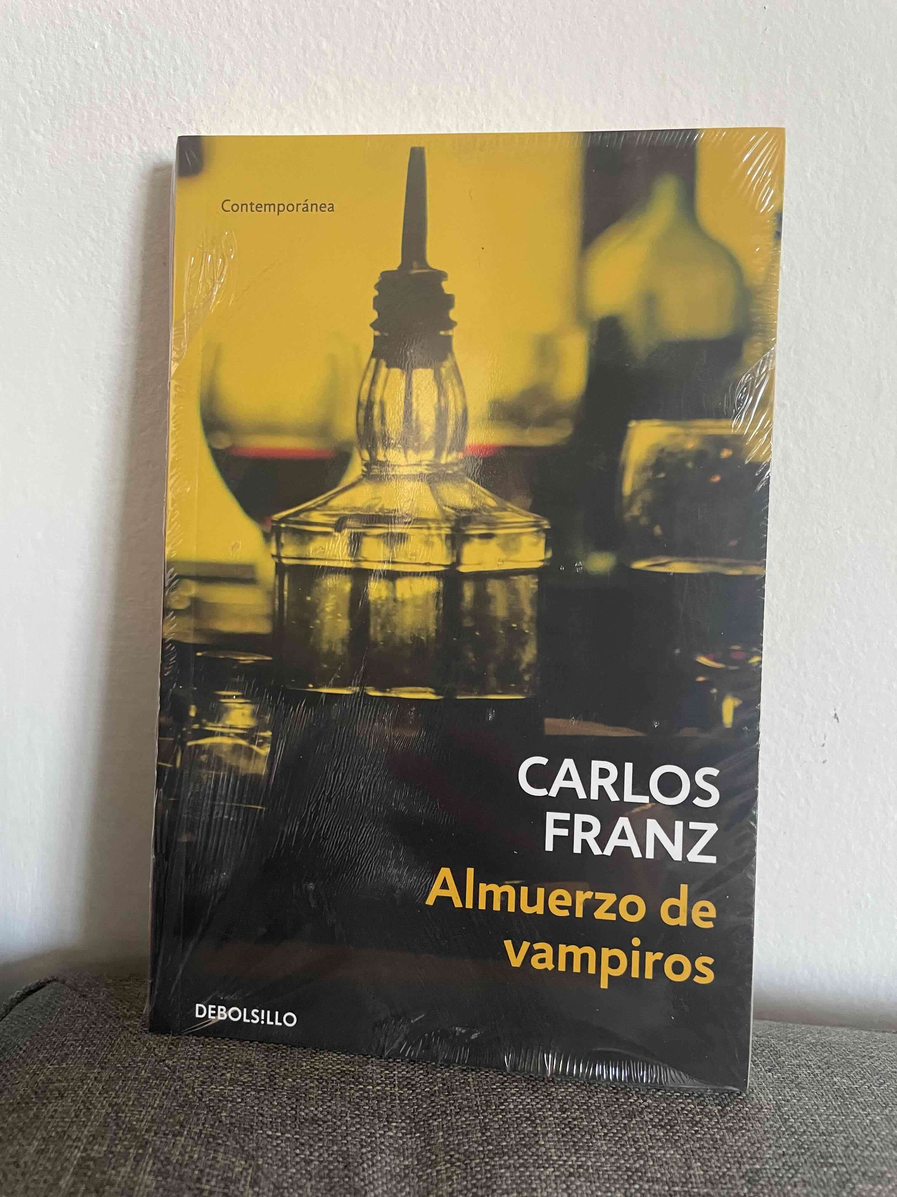 Libro Almuerzo de vampiros nuevo