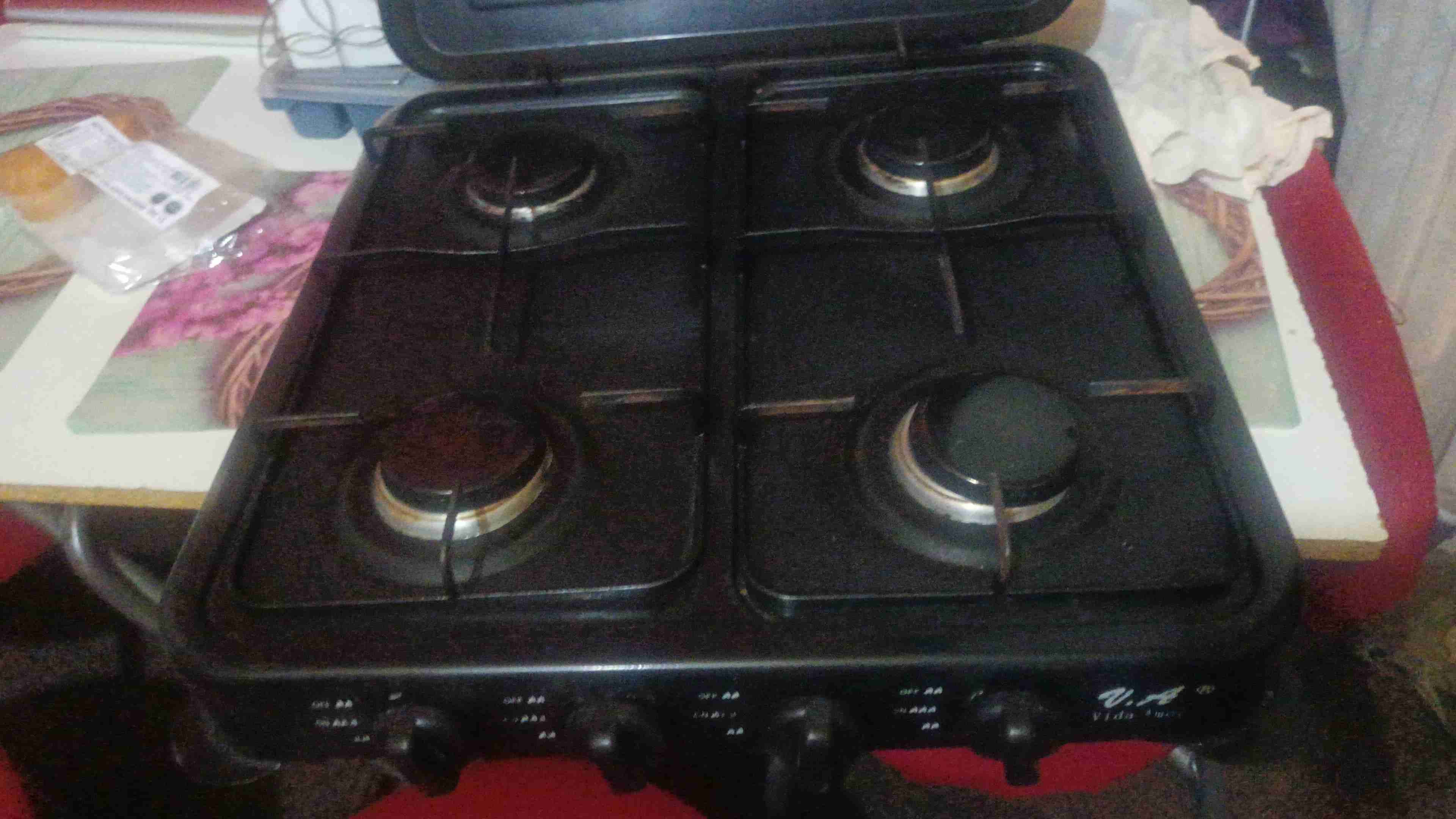 Cocina portátil de 4 quemadores - miniatura 1