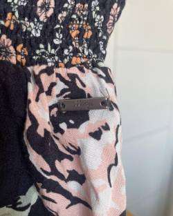 Falda corta floral negra Maaji - miniatura 3