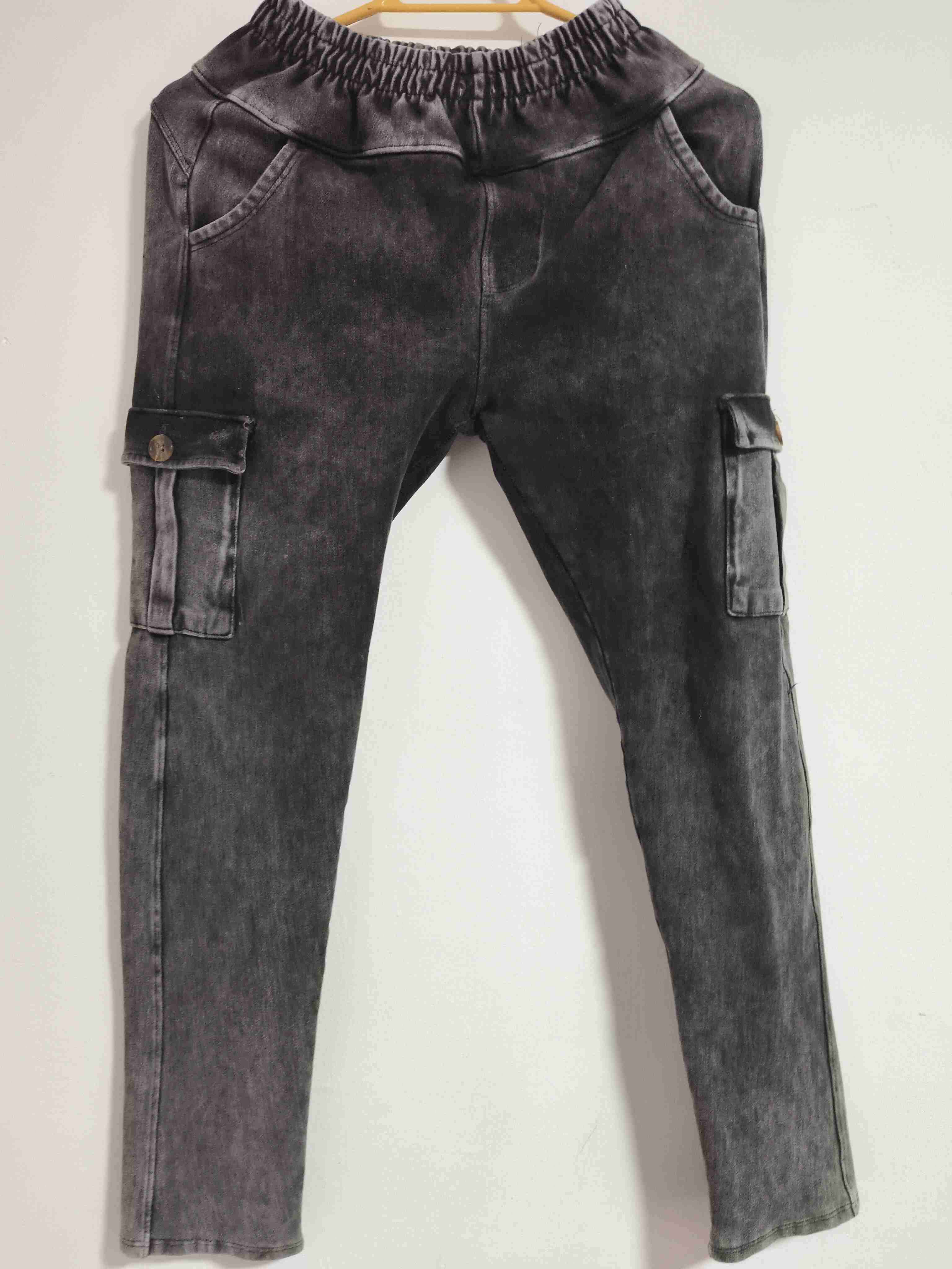 Pantalón cargo gris oscuro - miniatura 1