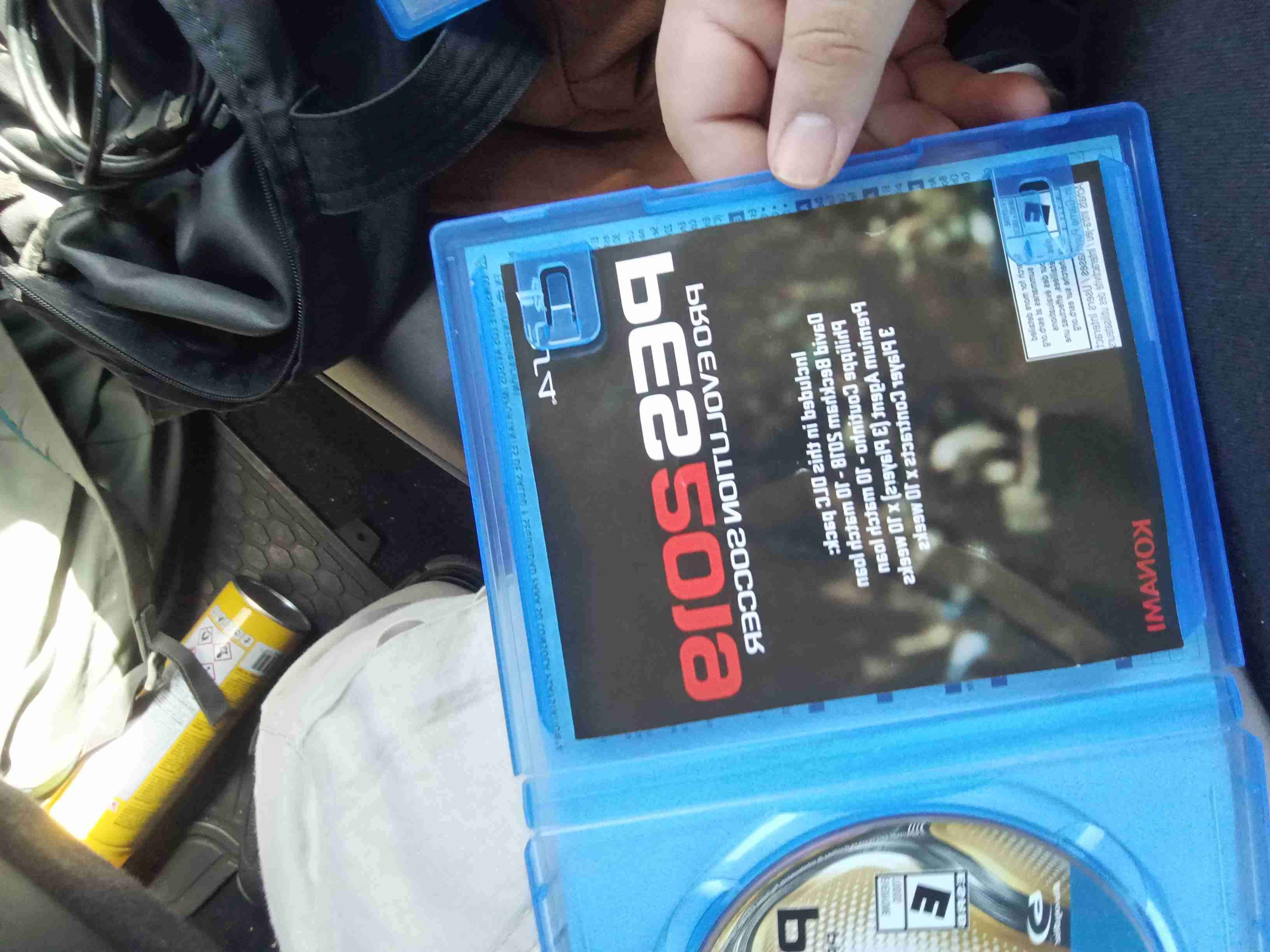 Juego PS4 PES 2019 y FIFA20 - miniatura 3