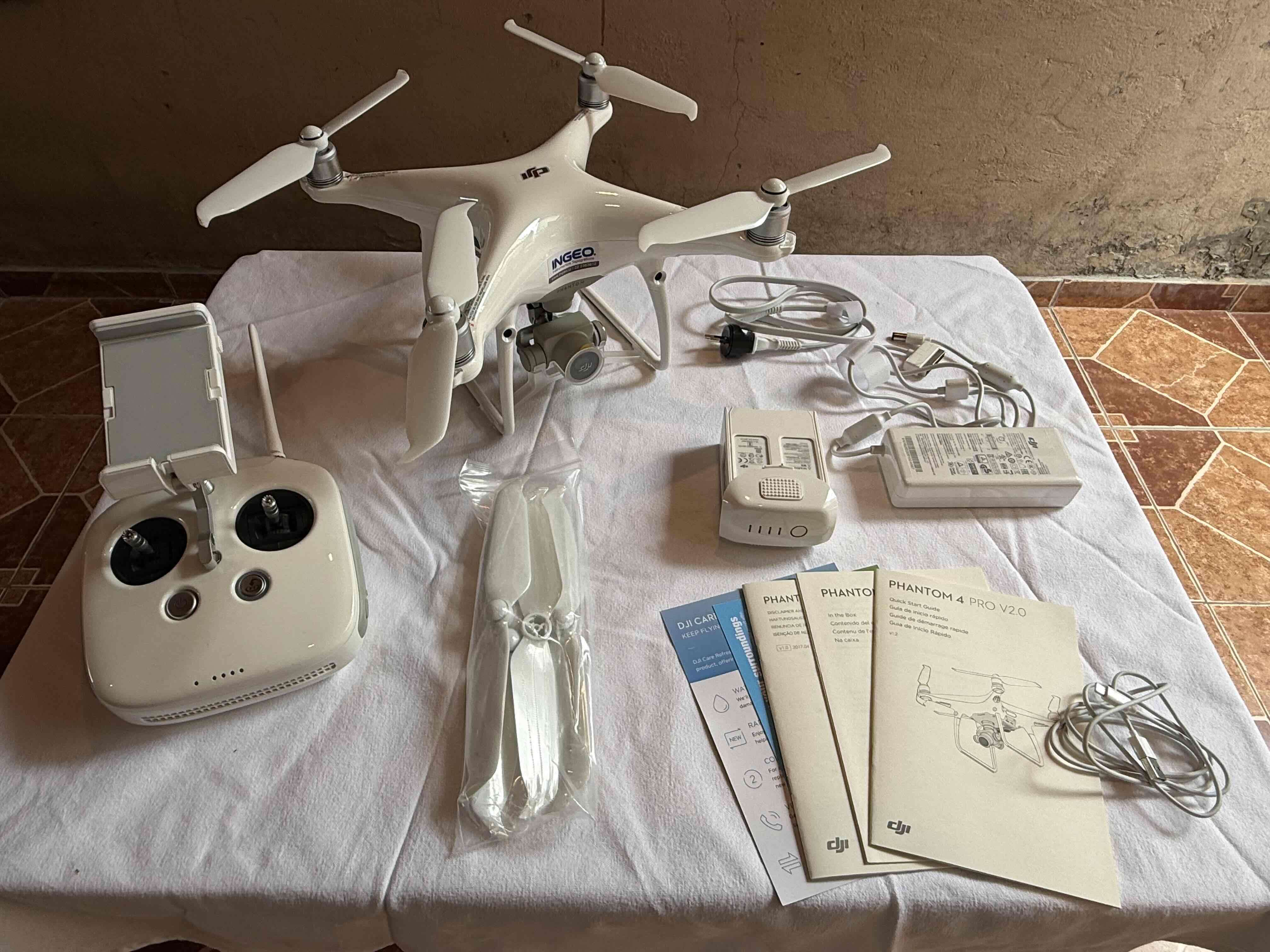 Drone DJI Phantom 4 Pro V 2.0 - miniatura 3