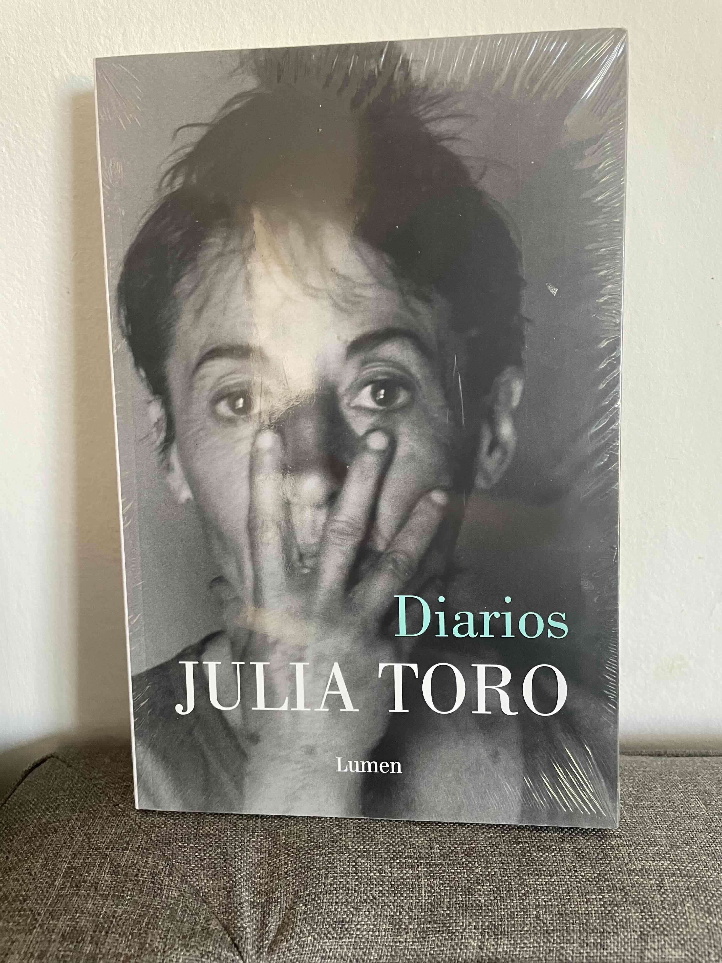 Libro 'Diarios' de Julia Toro