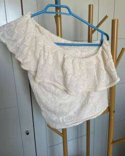 Top Zara asimétrico corto hombro descubierto - miniatura 2