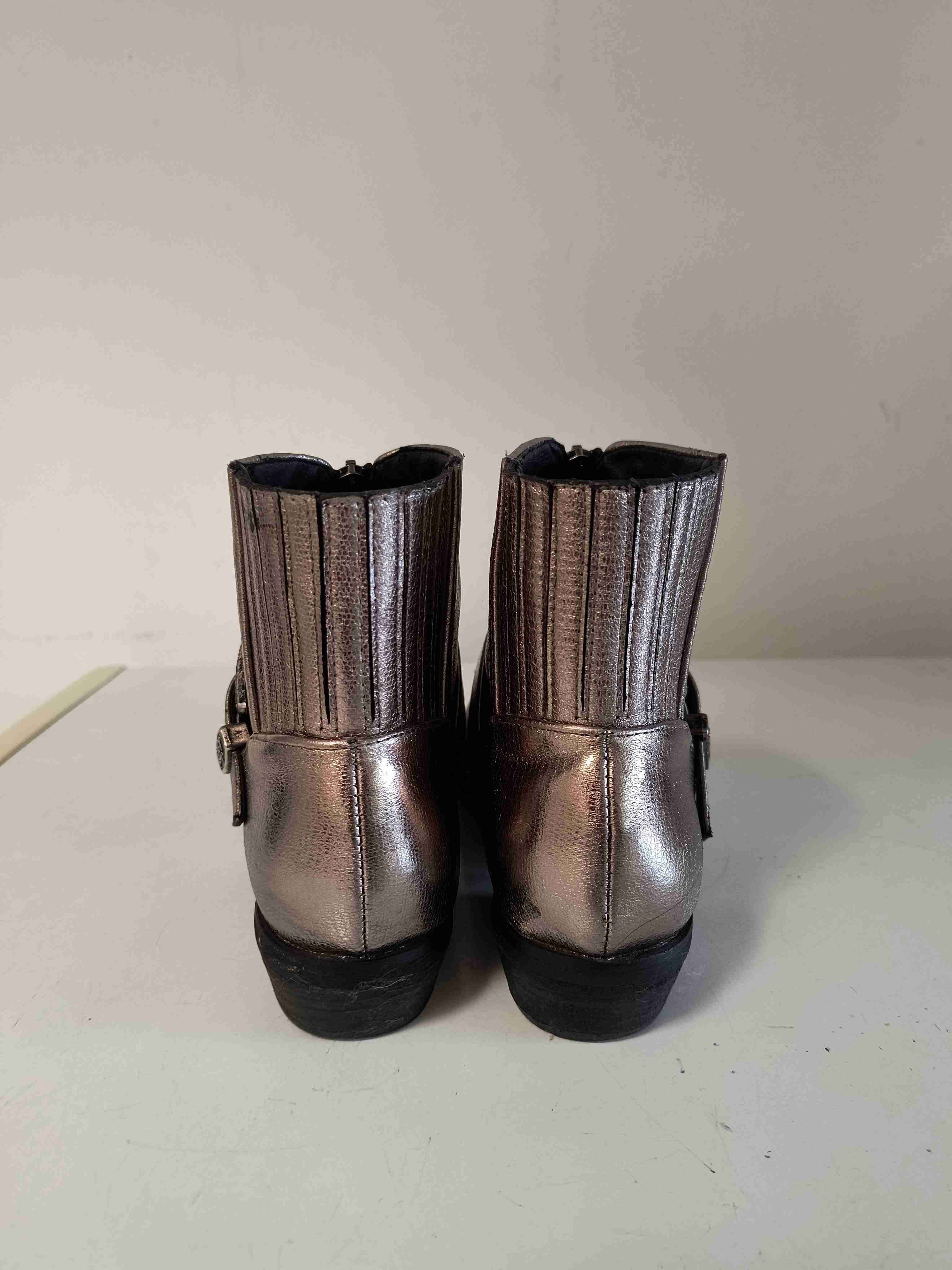 Botines metálicos con hebilla tipo texano - miniatura 3