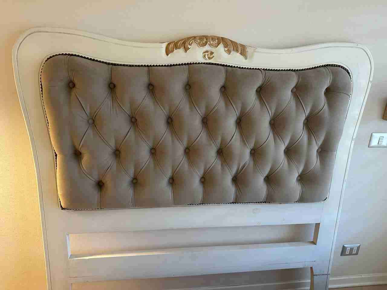 Respaldo de cama acolchado beige - miniatura 6