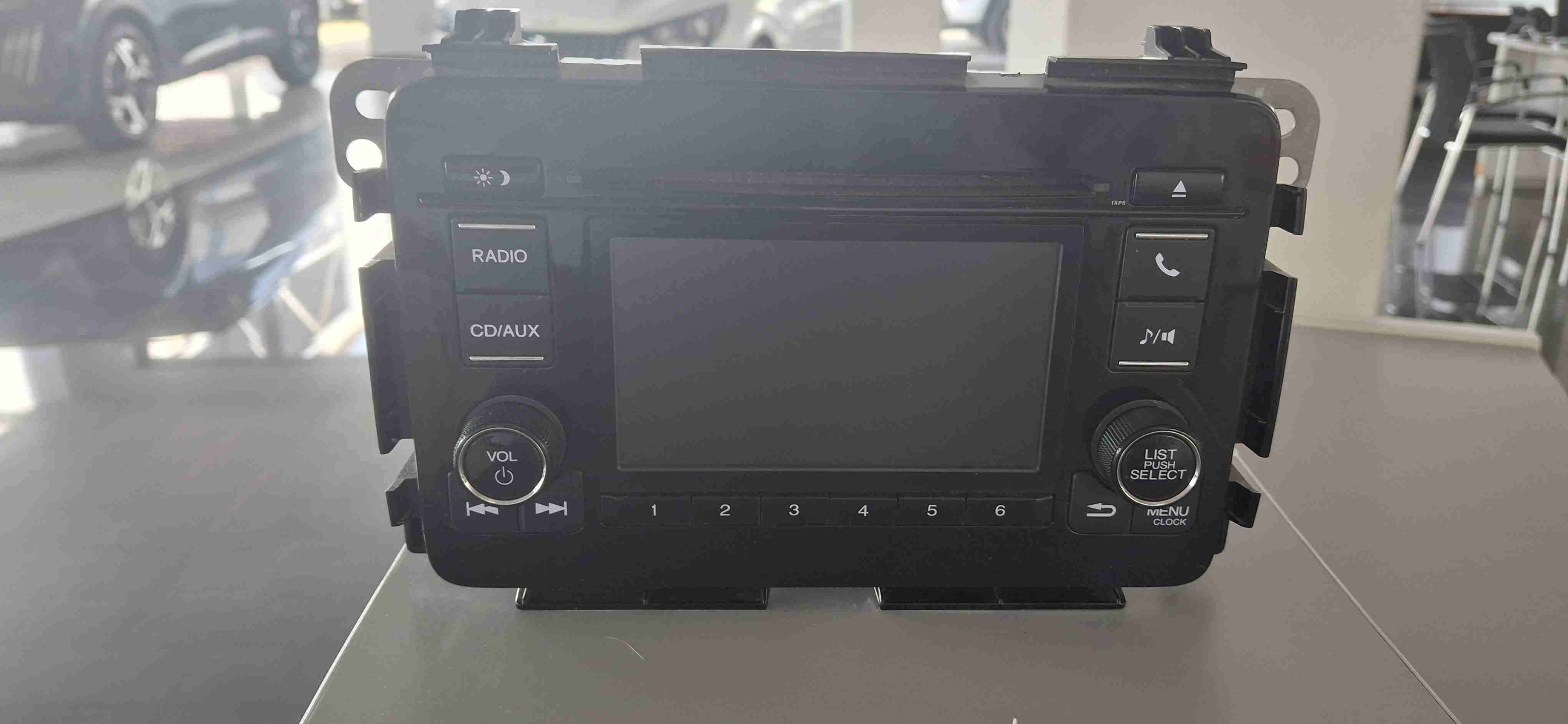 Radio  panel de auto honda HRV año 2020 - miniatura 1