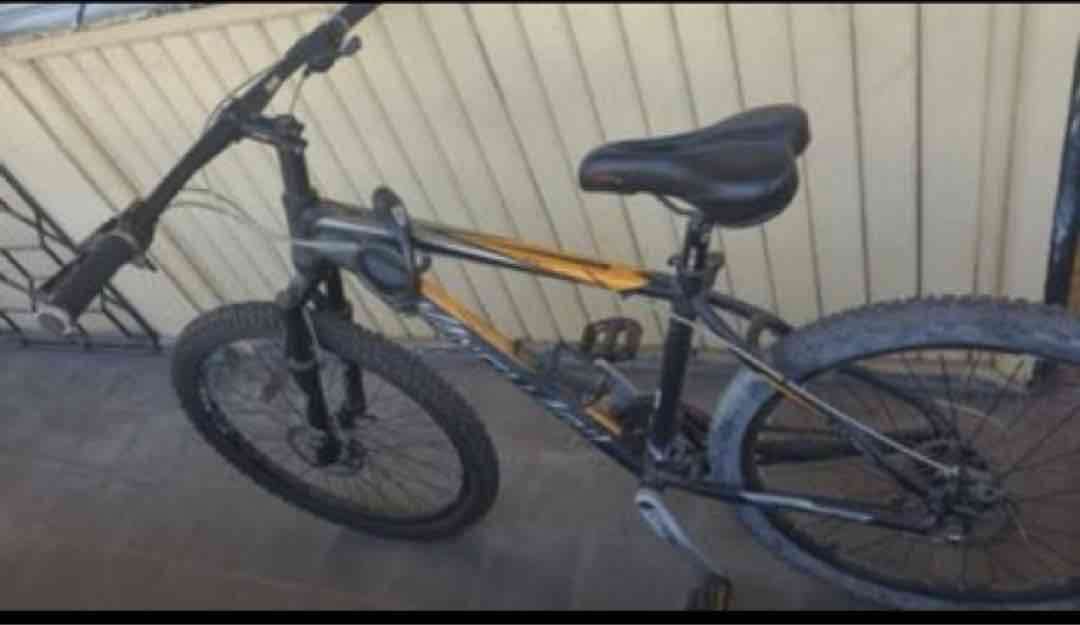 Bicicleta montaña usada - miniatura 3