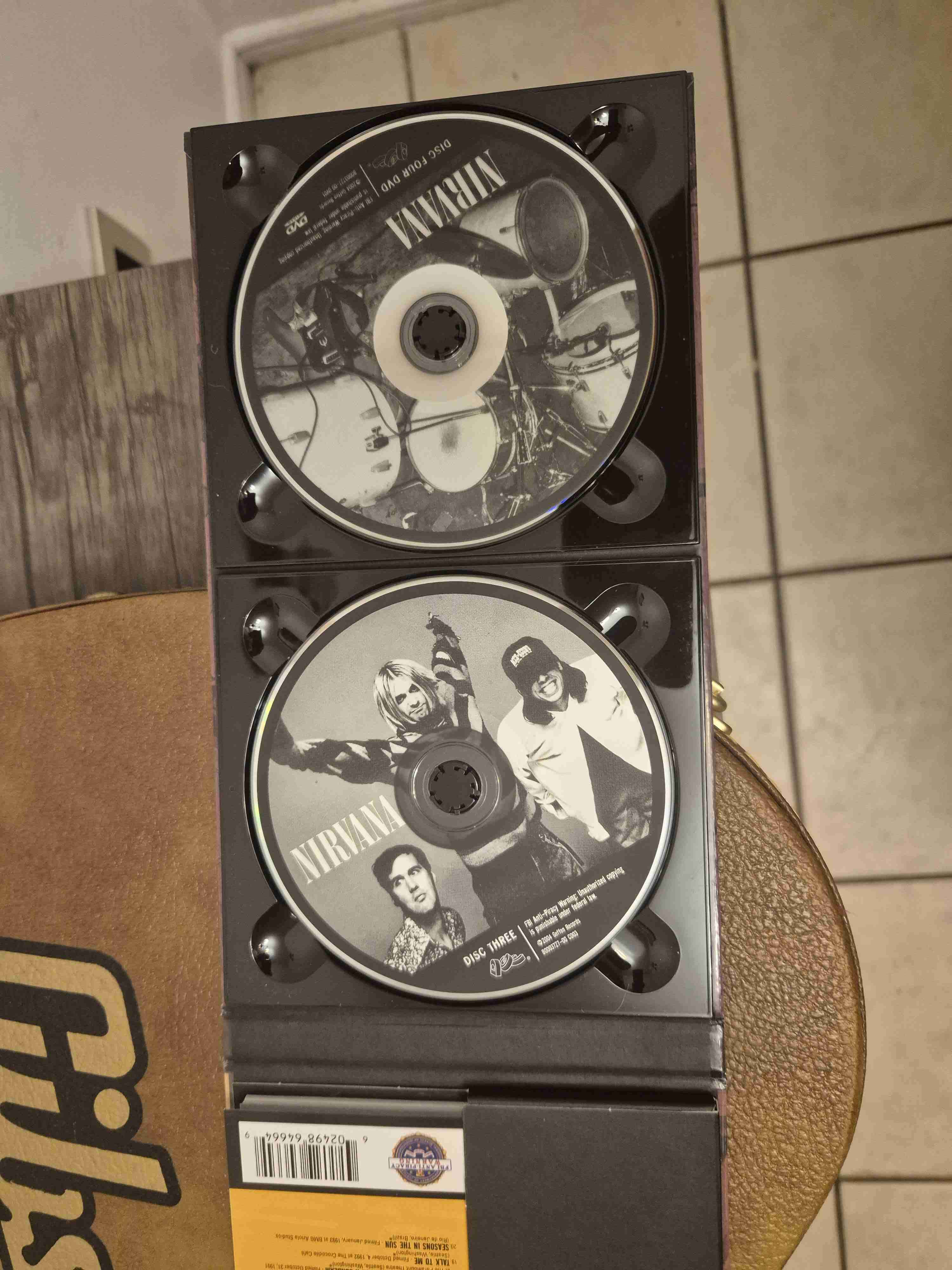 Caja de colección Nirvana, With the Lights Out - miniatura 5