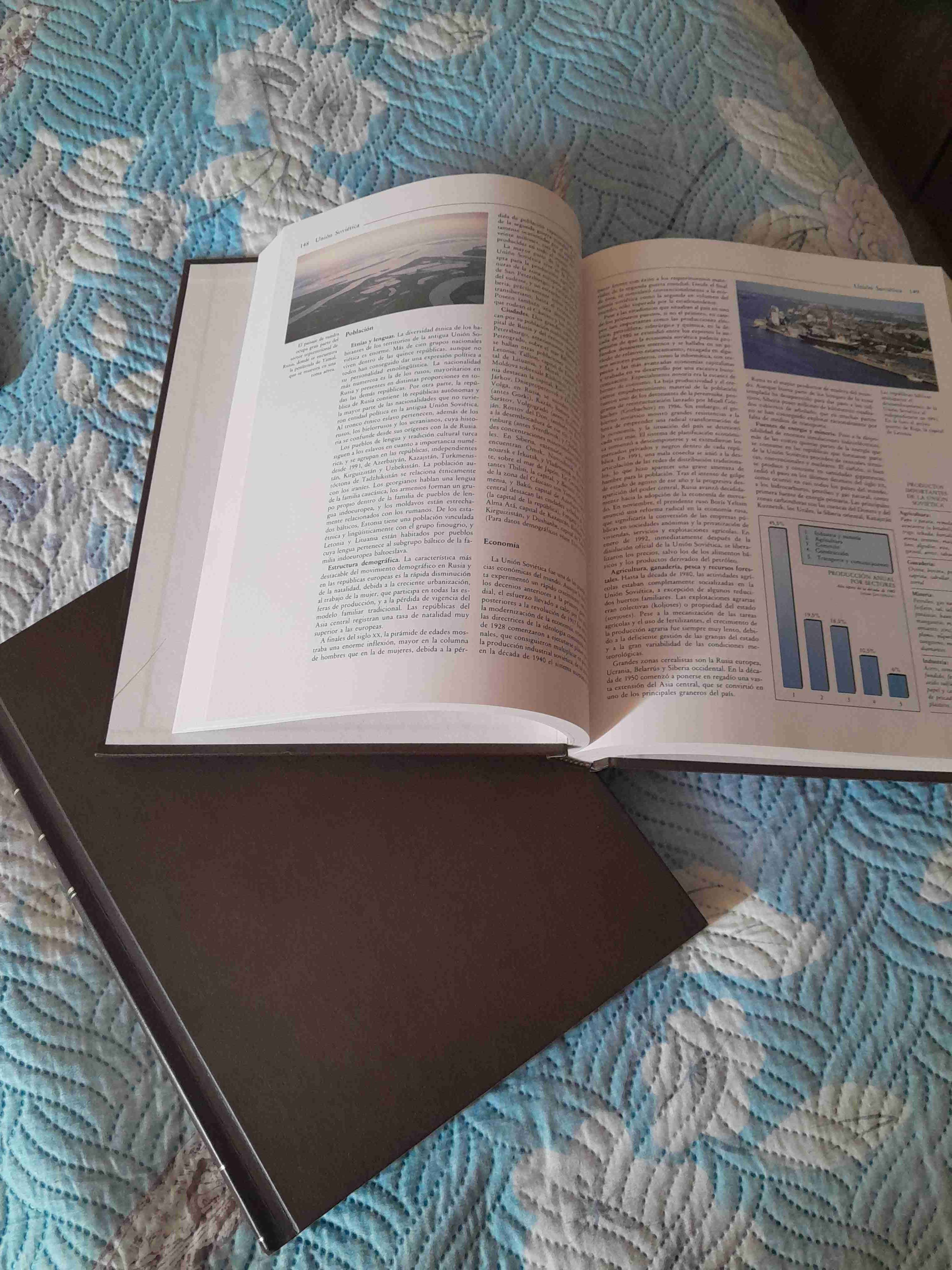 Lote de enciclopedias Hispánicas - miniatura 3