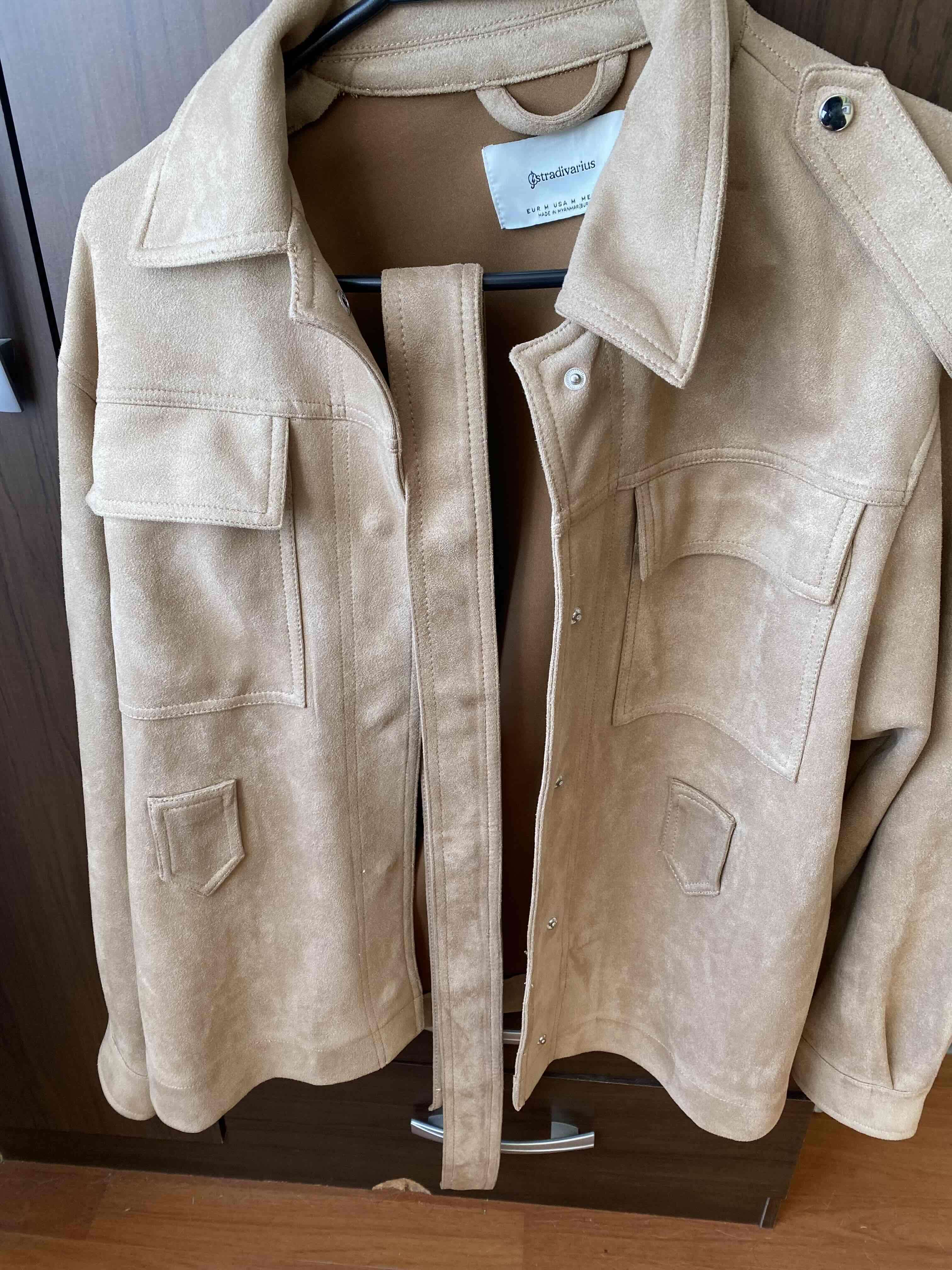 Chaqueta negra con capucha RollyGo - miniatura 2