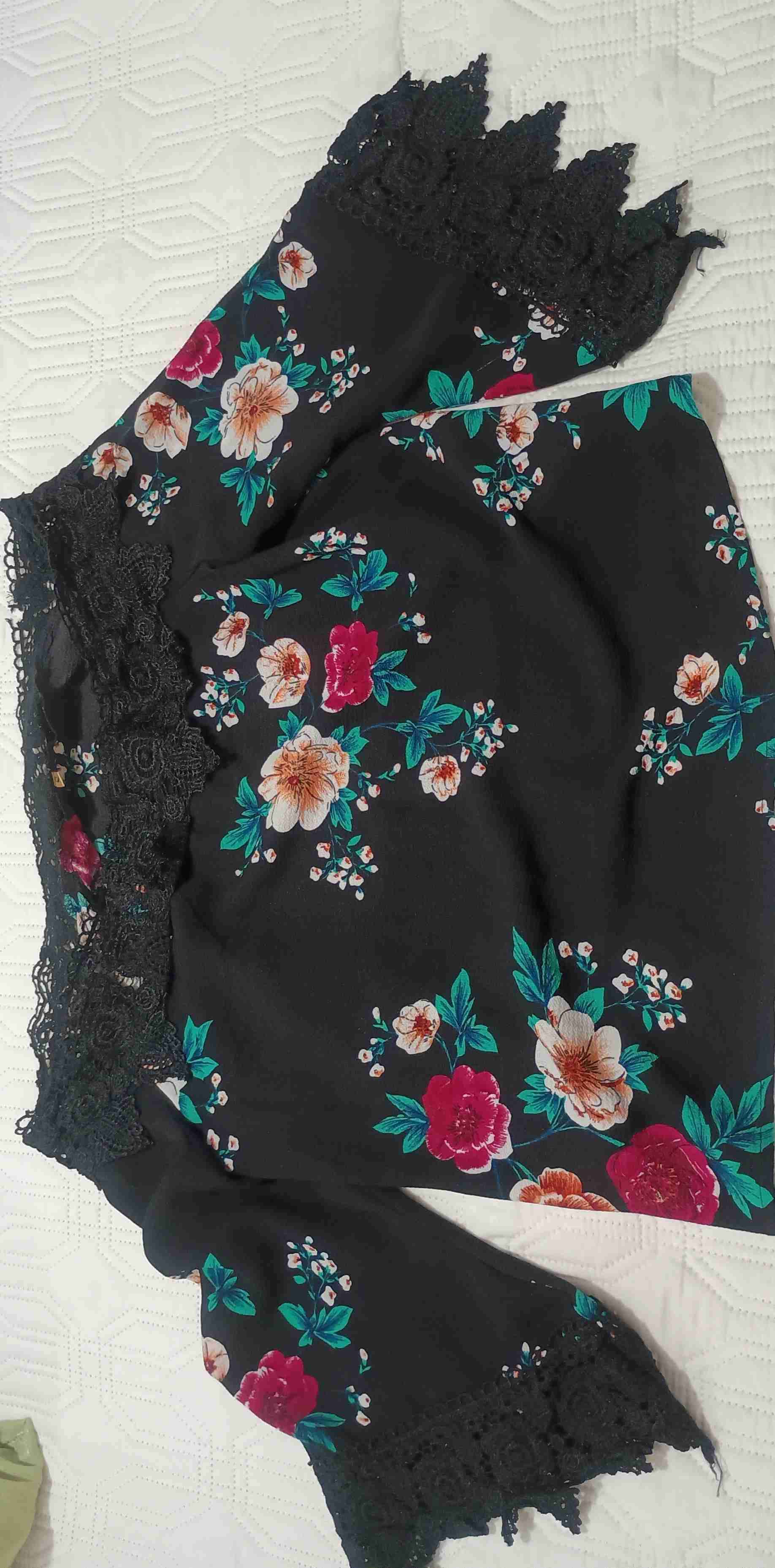 Blusa floreada - miniatura 2