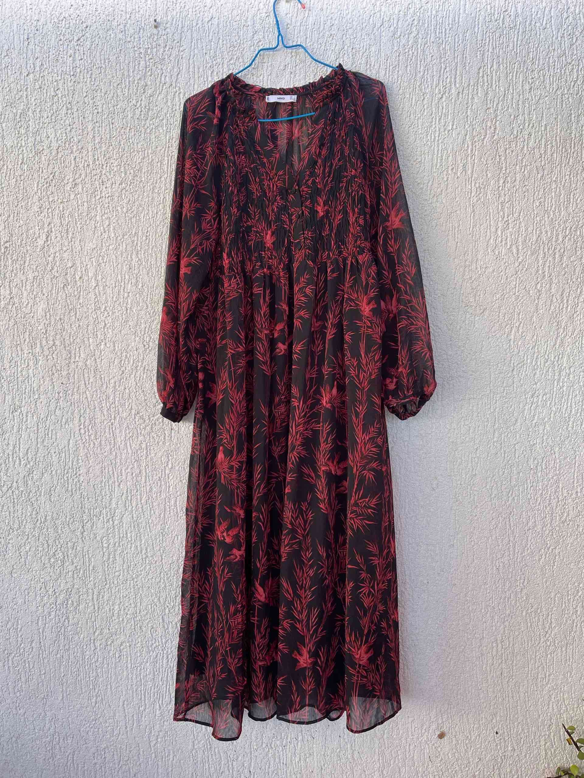 Vestido negro con diseño rojo MNG - miniatura 2