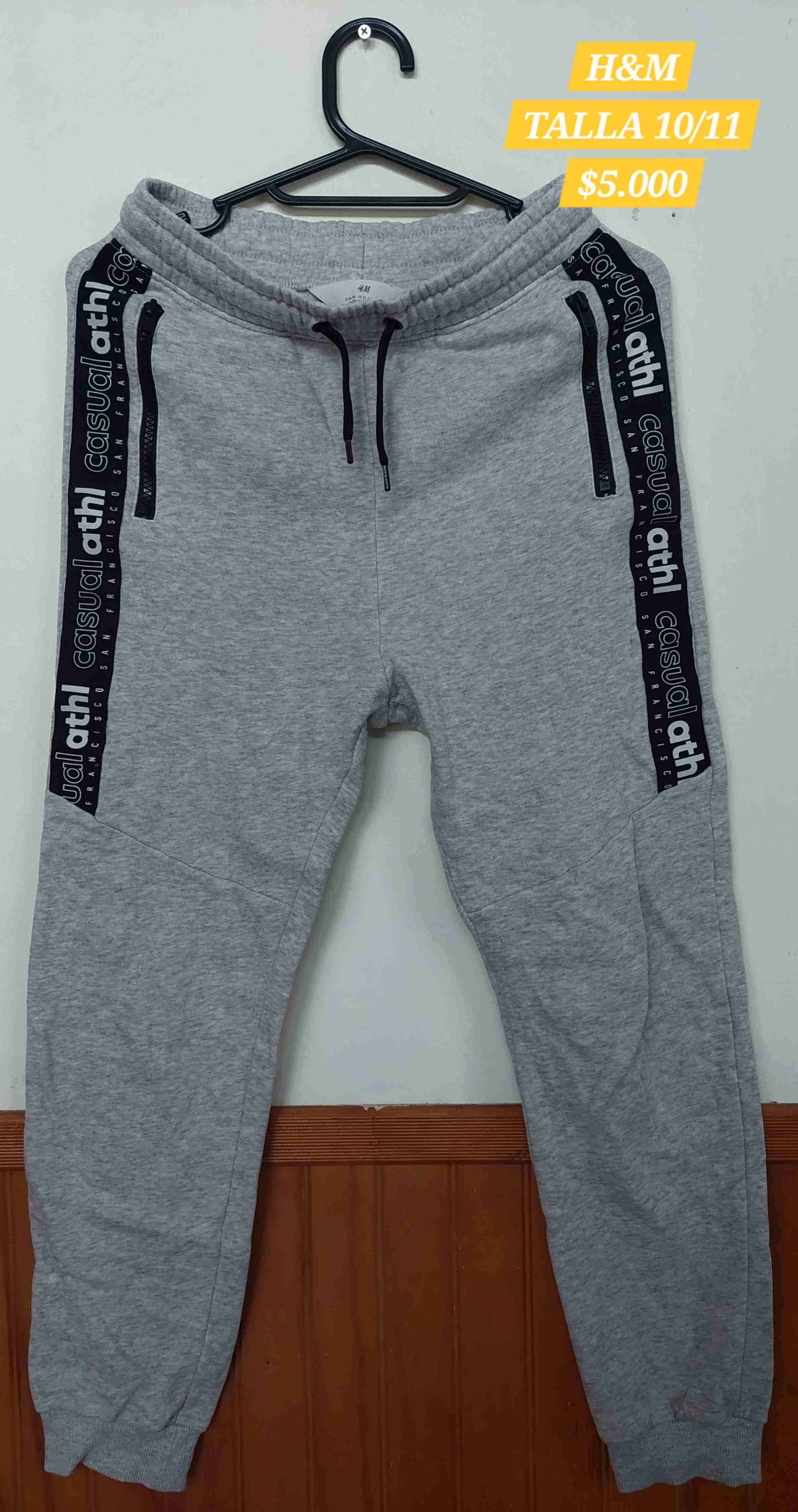 Pantalones deportivos grises H&M