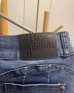 Shorts de mezclilla azul mujer - miniatura 4