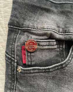 Shorts de mezclilla gris - miniatura 4