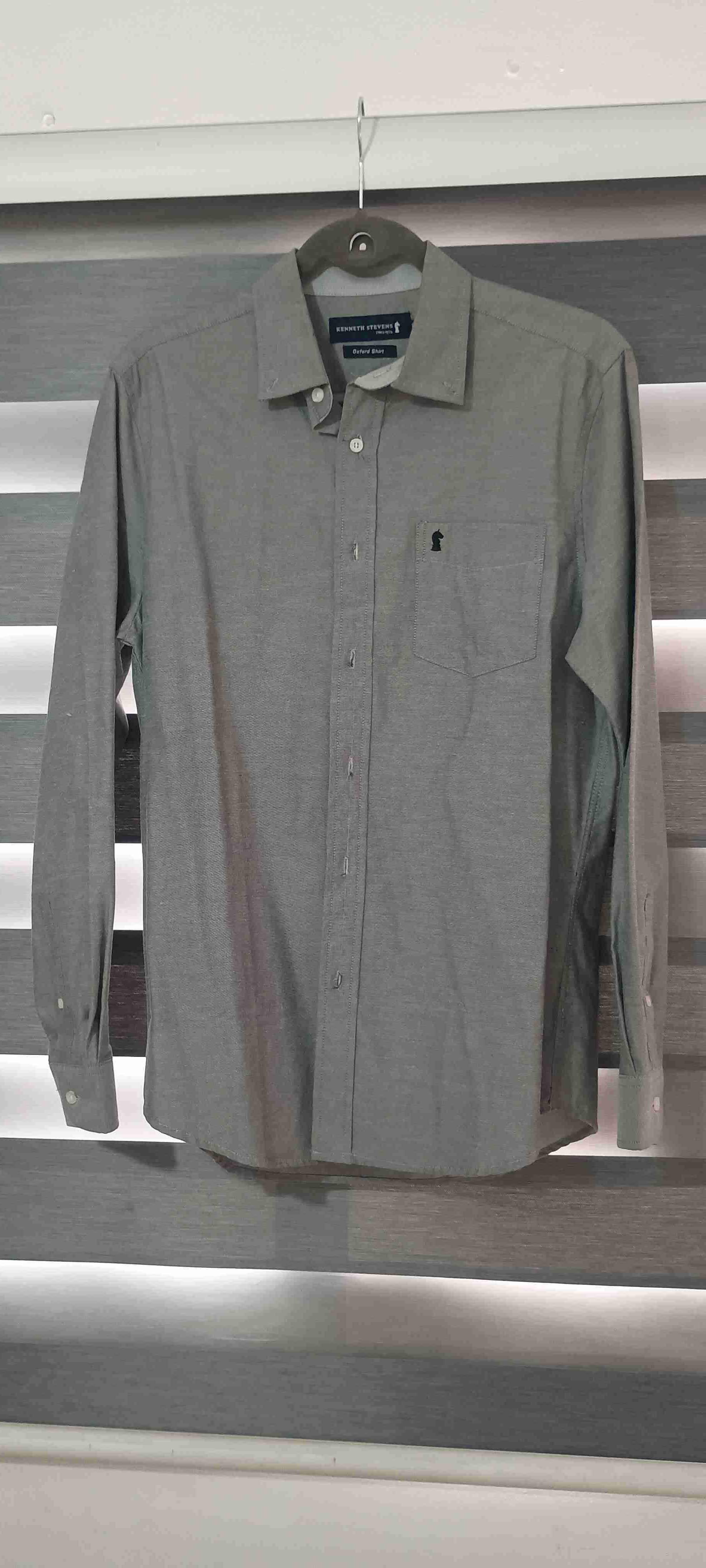 Camisa gris manga larga - miniatura 2