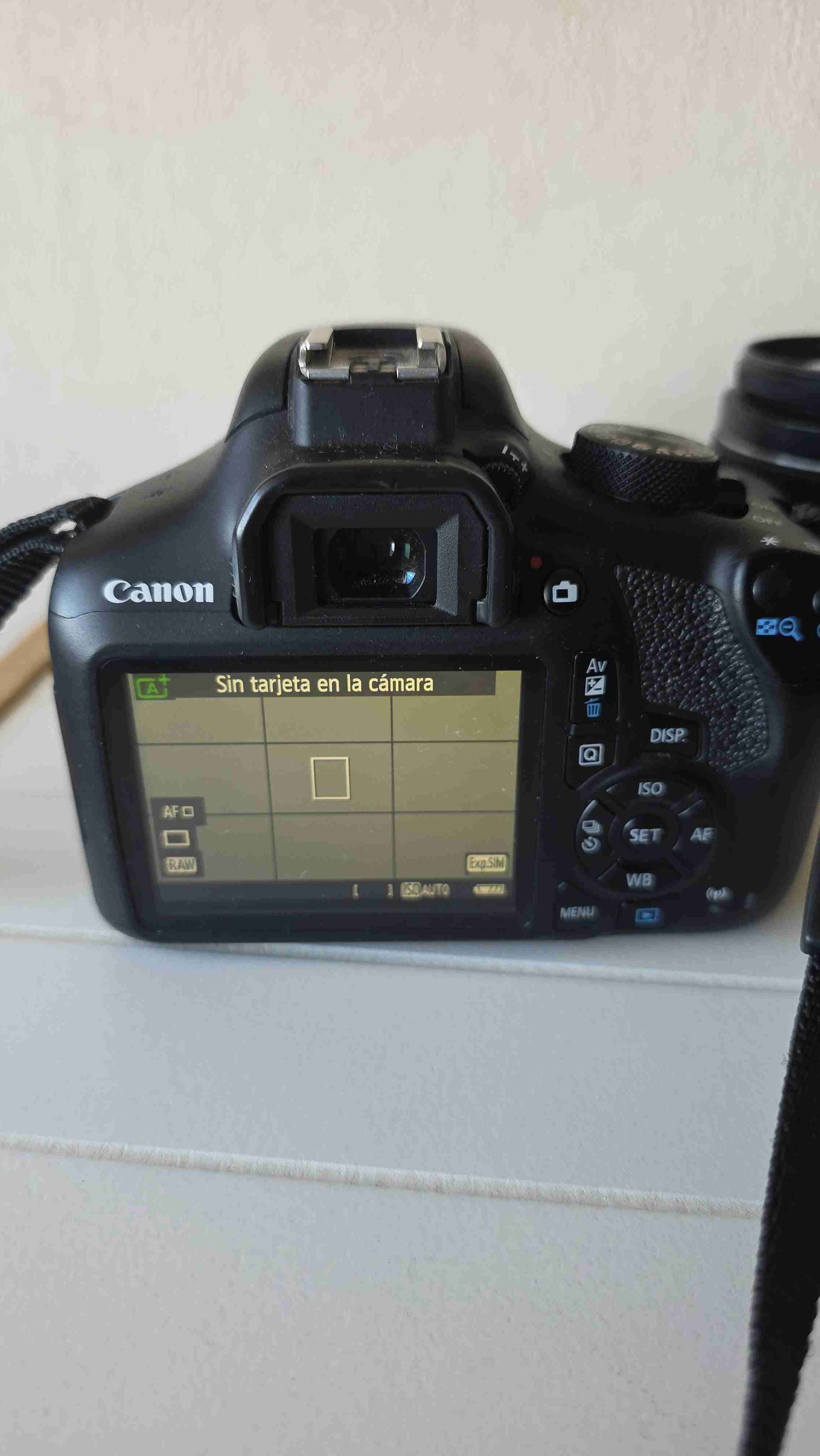 Cámara EOS Rebel T6 con lente - miniatura 4