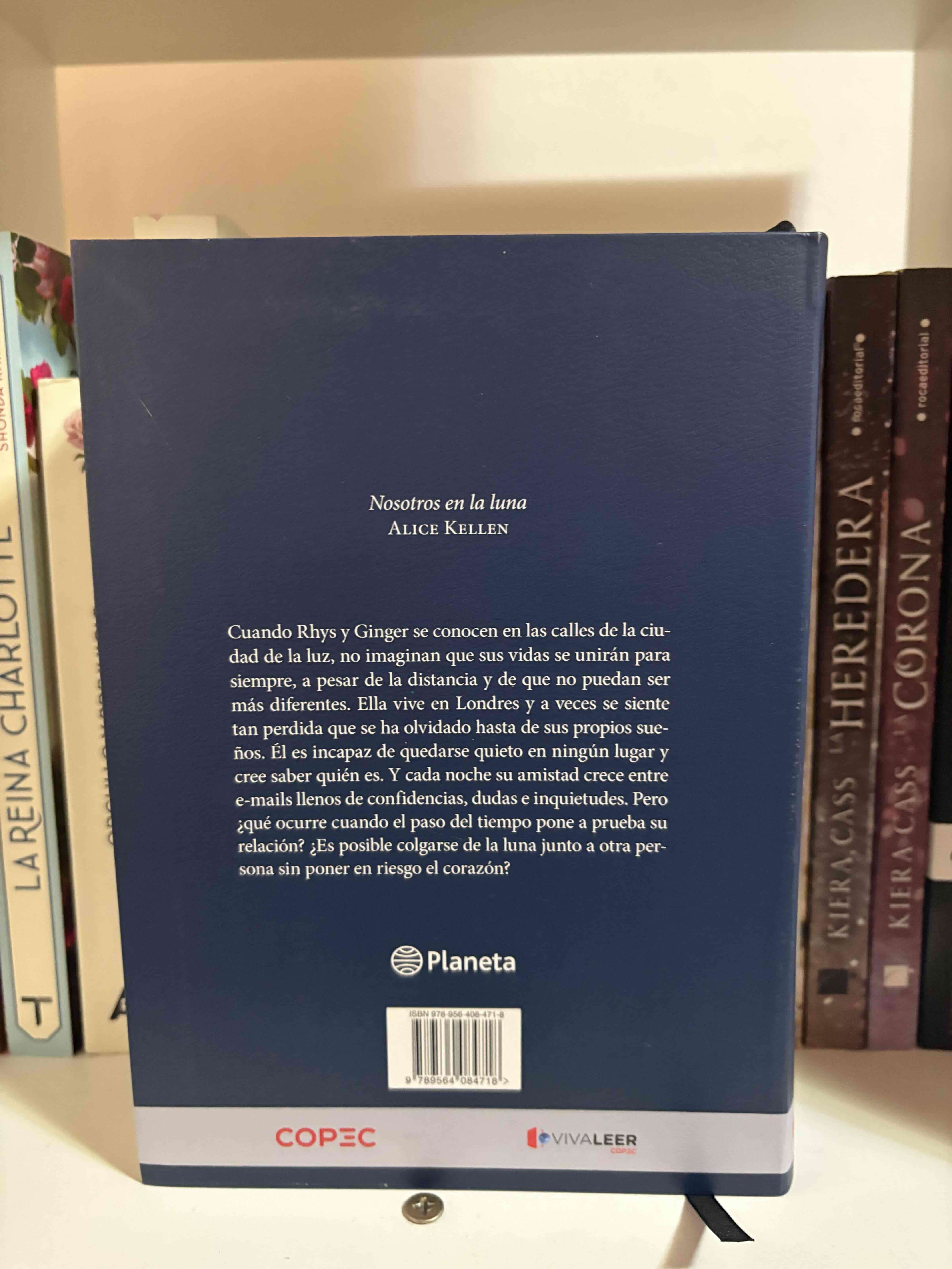 Libro 'Nosotros en la Luna' Alice Kellen - miniatura 3