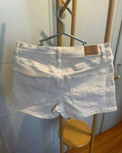 Shorts de mezclilla crudo mujer - miniatura 2