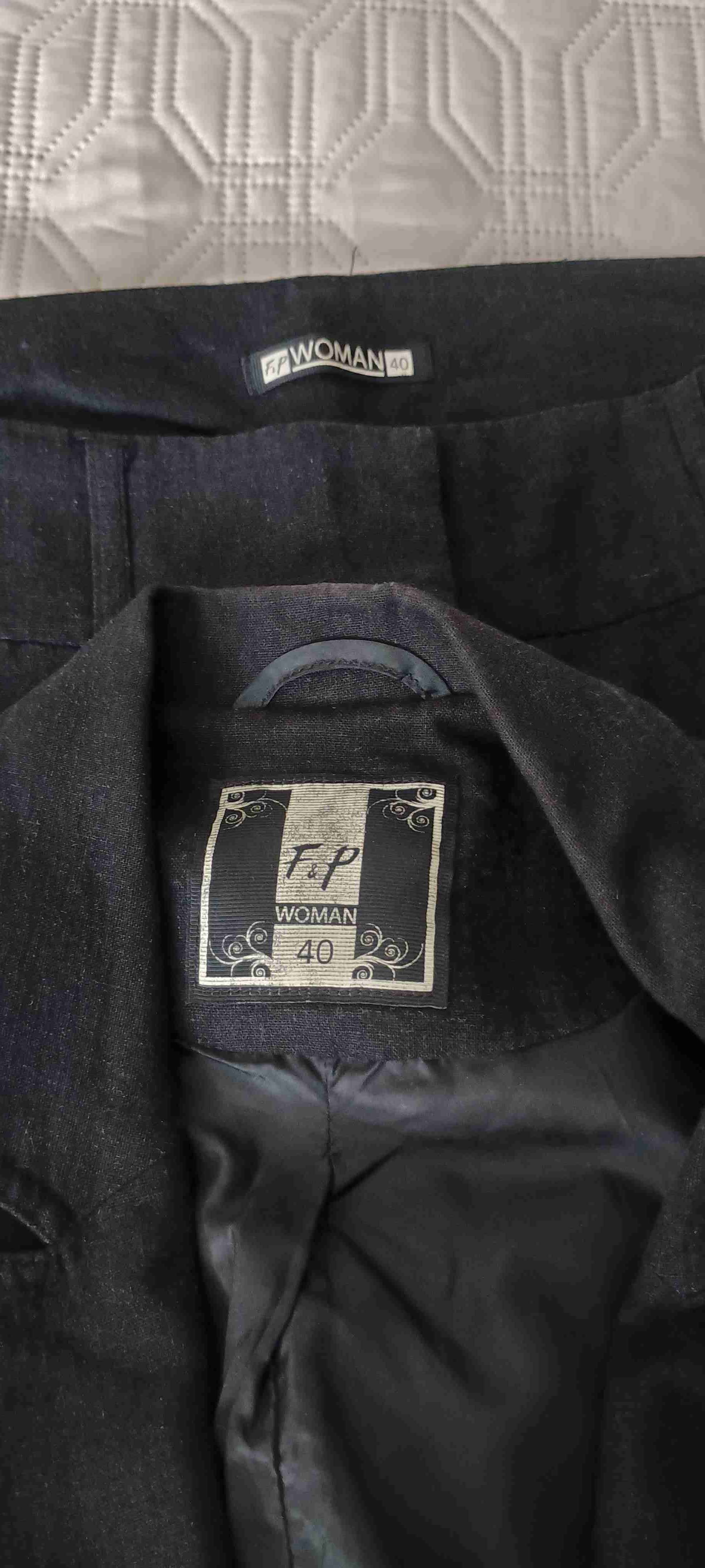 Conjunto negro de mujer - miniatura 4