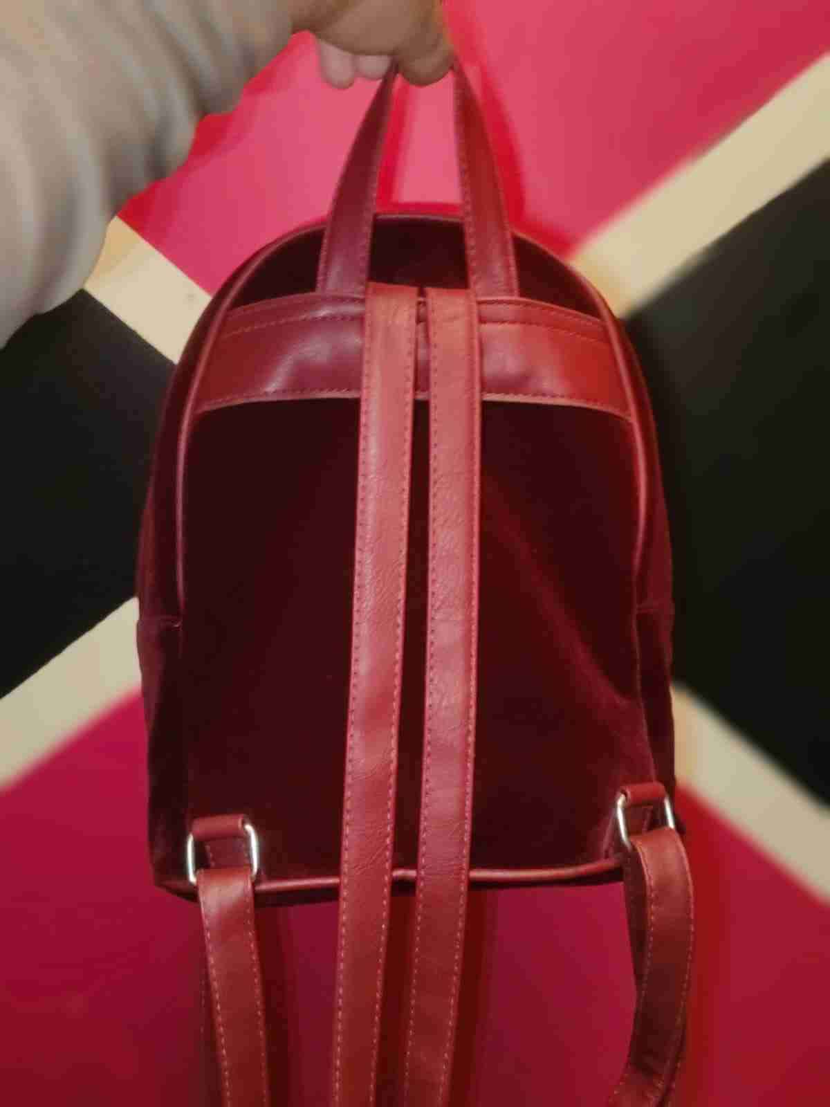 Mochila pequeña de terciopelo roja - miniatura 2