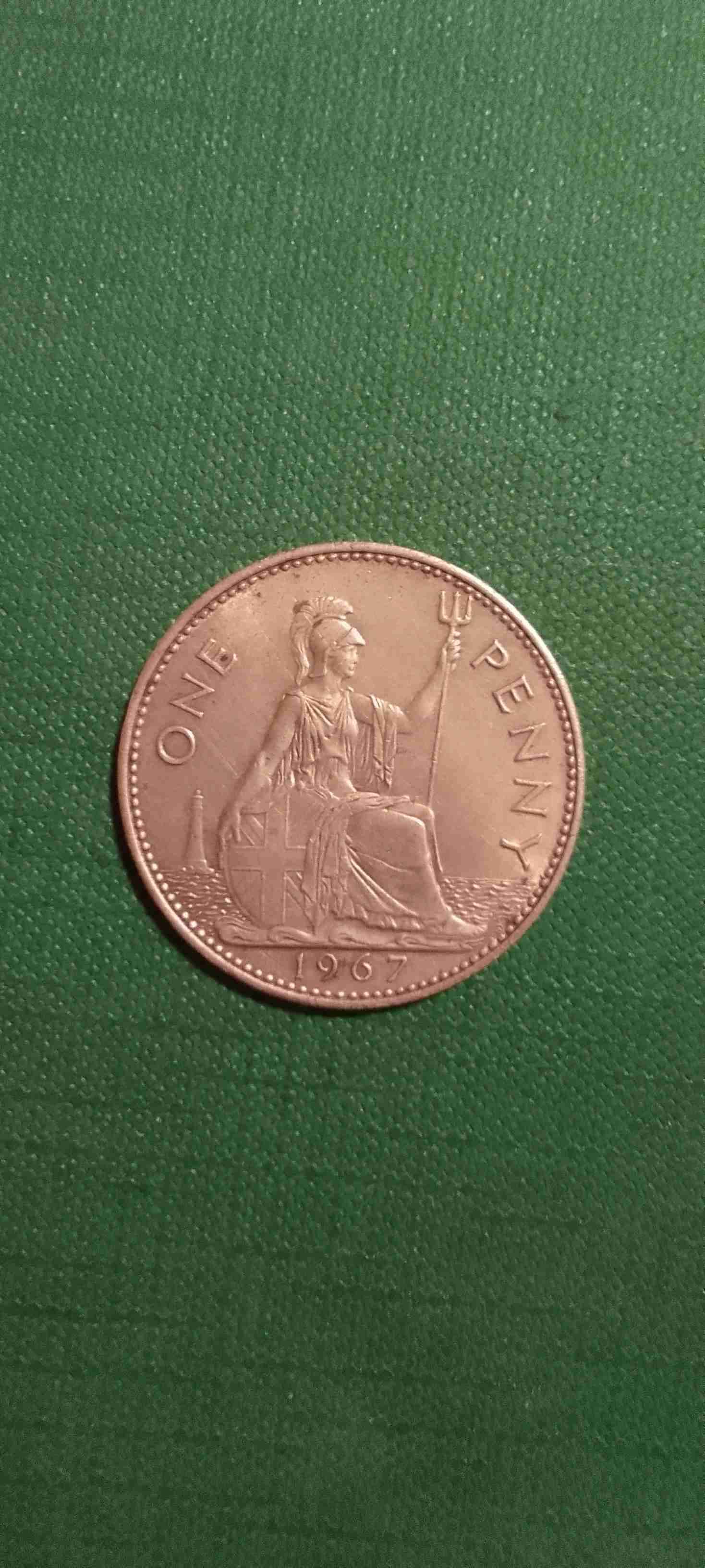 Moneda de Gran Bretaña 1 Penny 1967 - miniatura 2